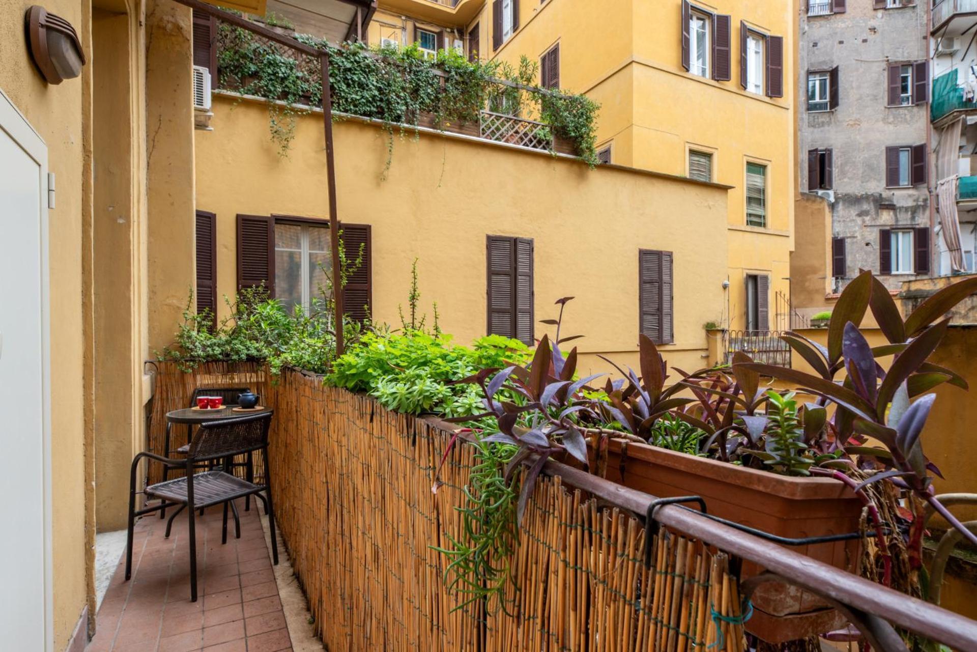 The Rent - Two-bedroom Near Fori Imperiali *