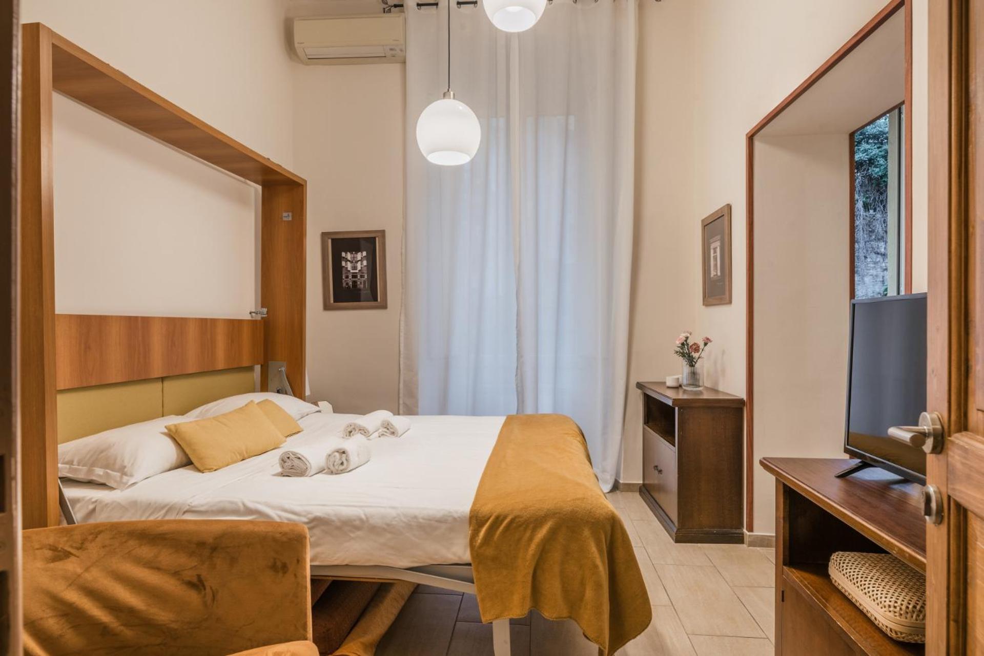 The Rent - Two-bedroom Near Fori Imperiali Appartement Rome