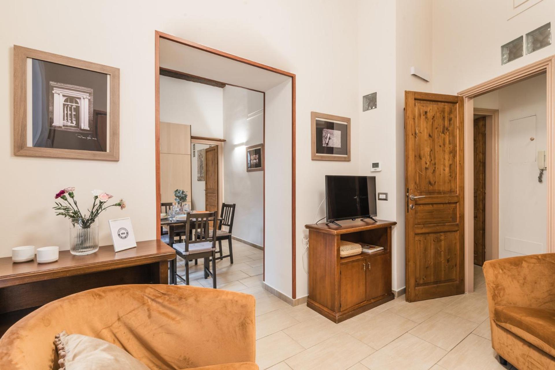 The Rent - Two-bedroom Near Fori Imperiali Rome