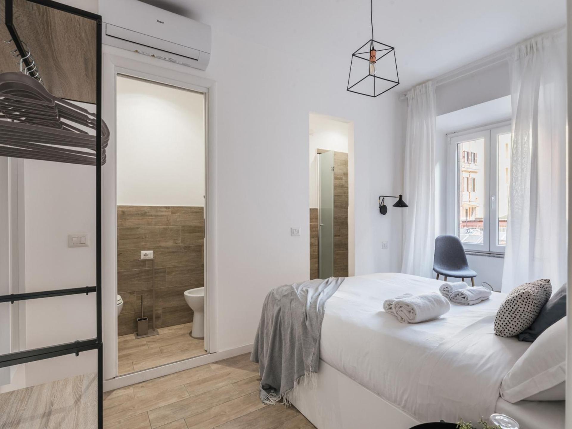 The Rent - Three-room Near The Colosseum * Rome