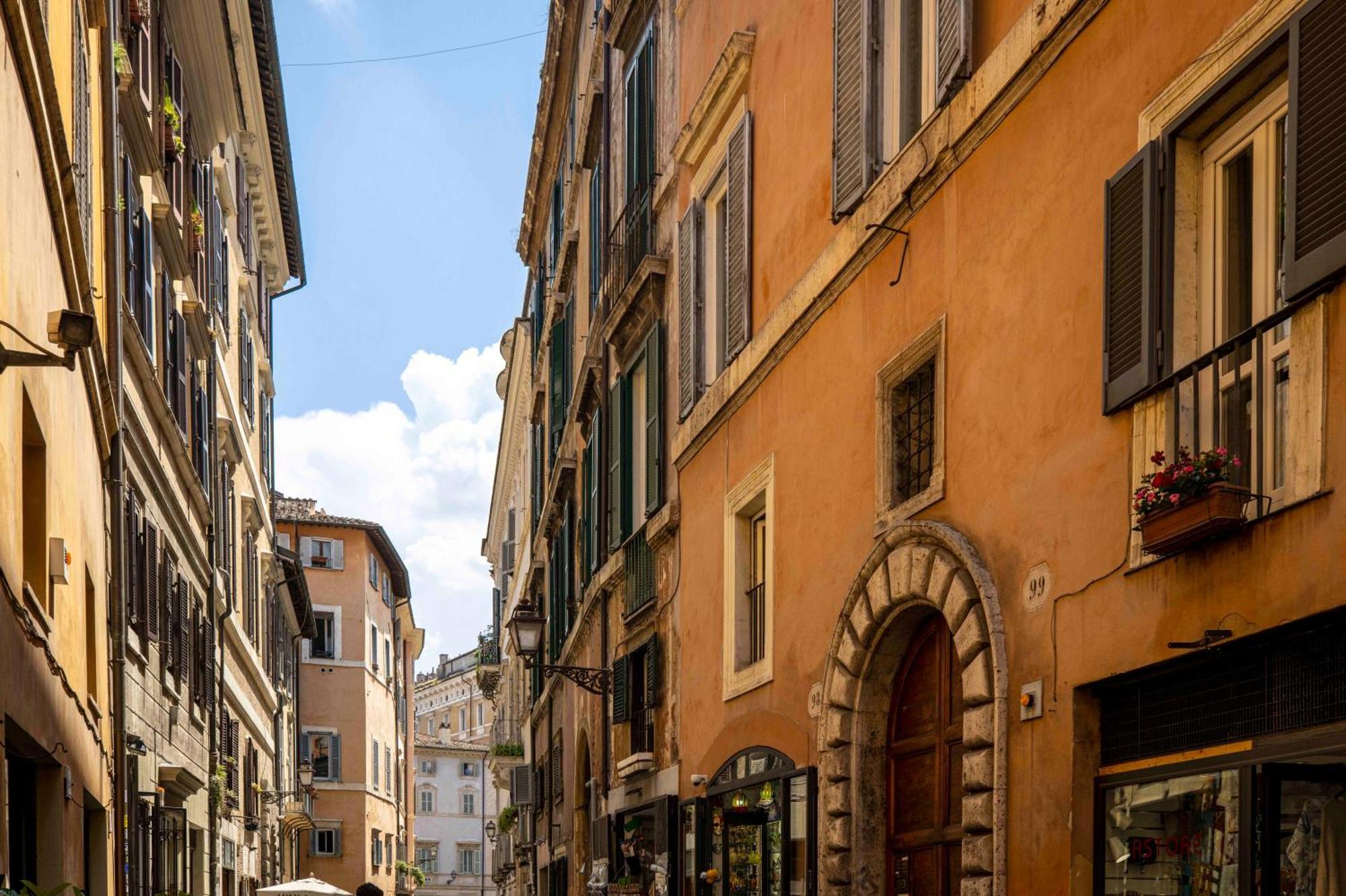At Luxury Navona 2 Roma