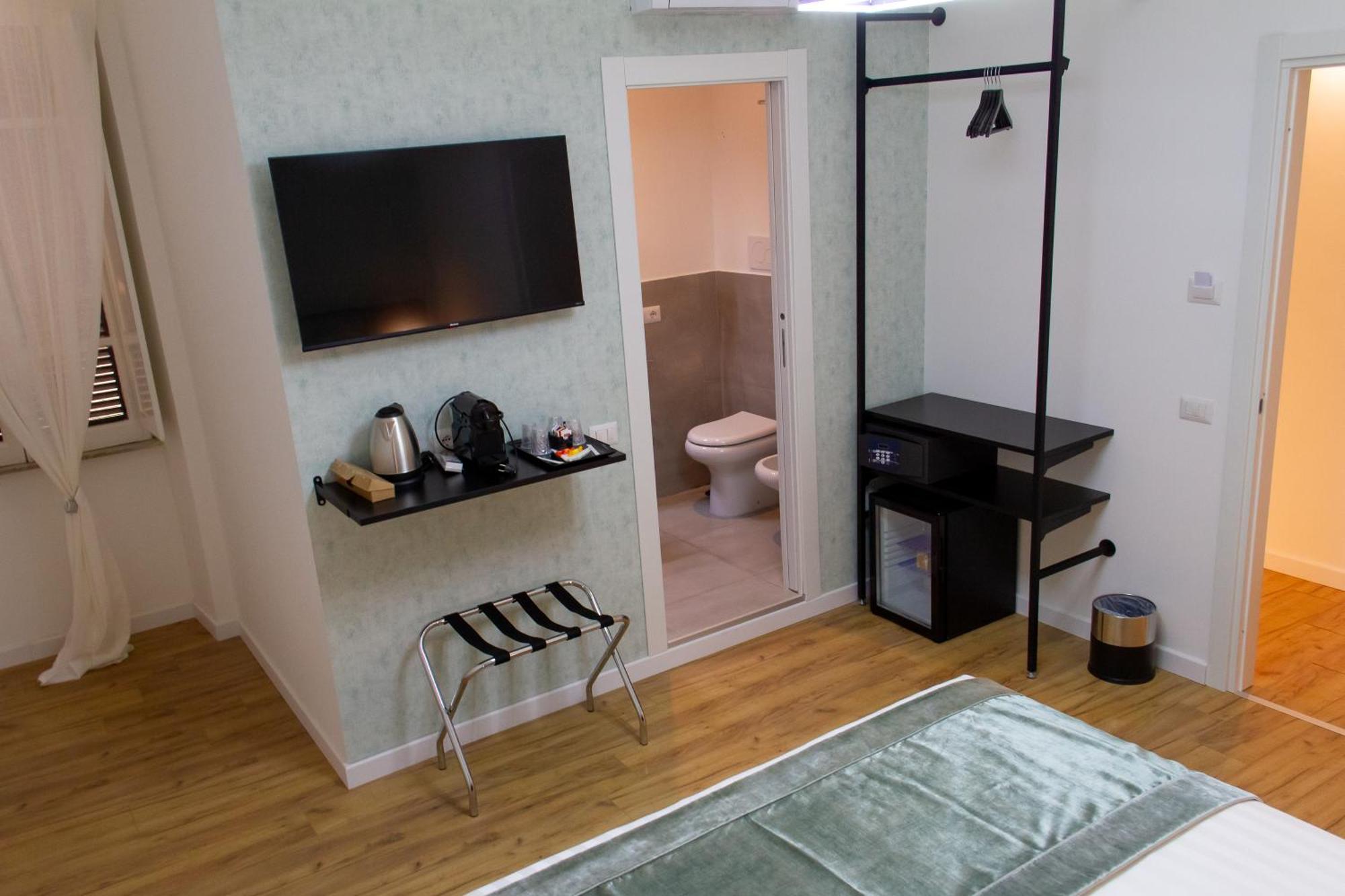 At St. Peter Rooms&apartment Guest house Rome
