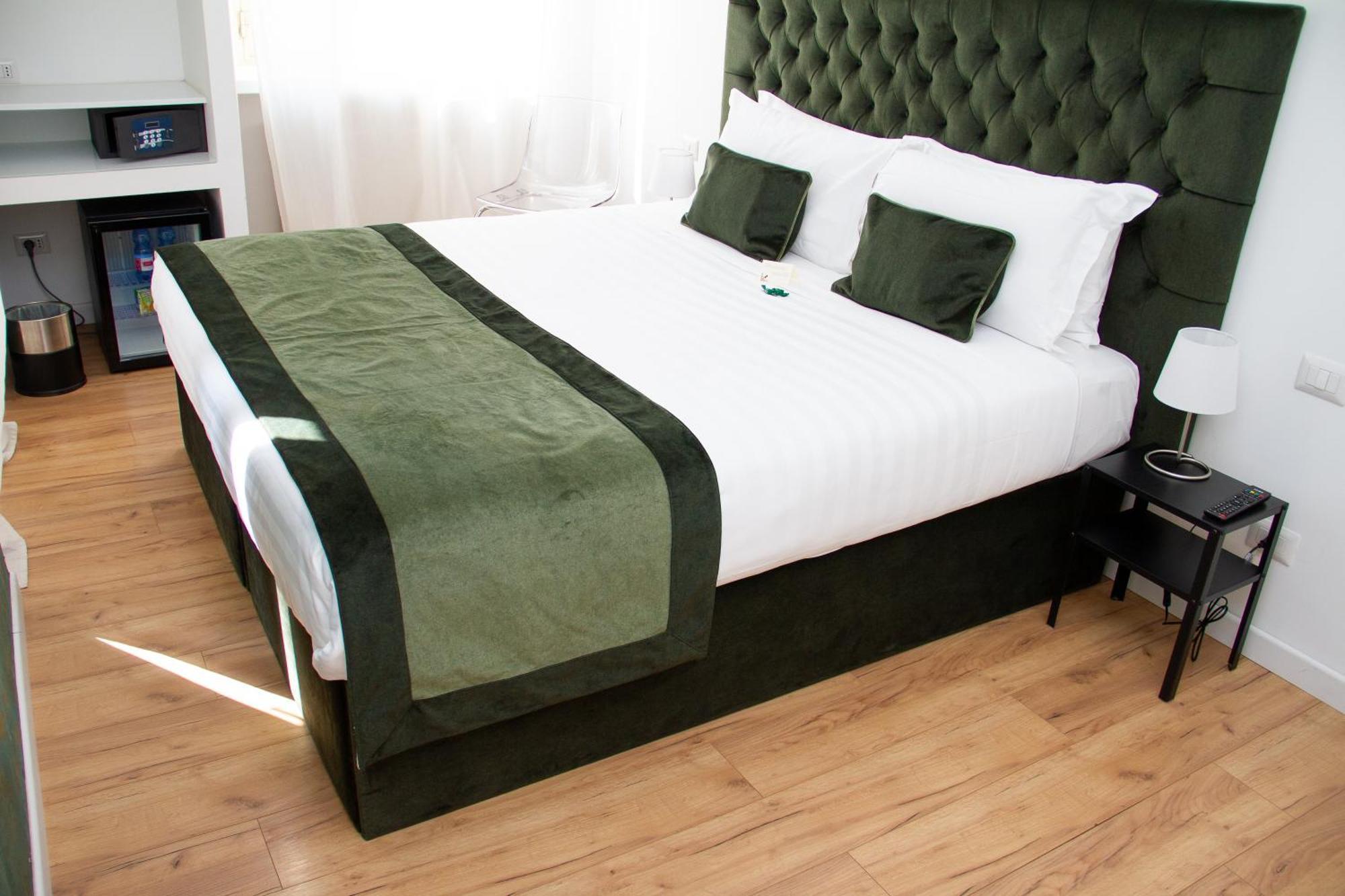 Guest house At St. Peter Rooms&apartment Rome