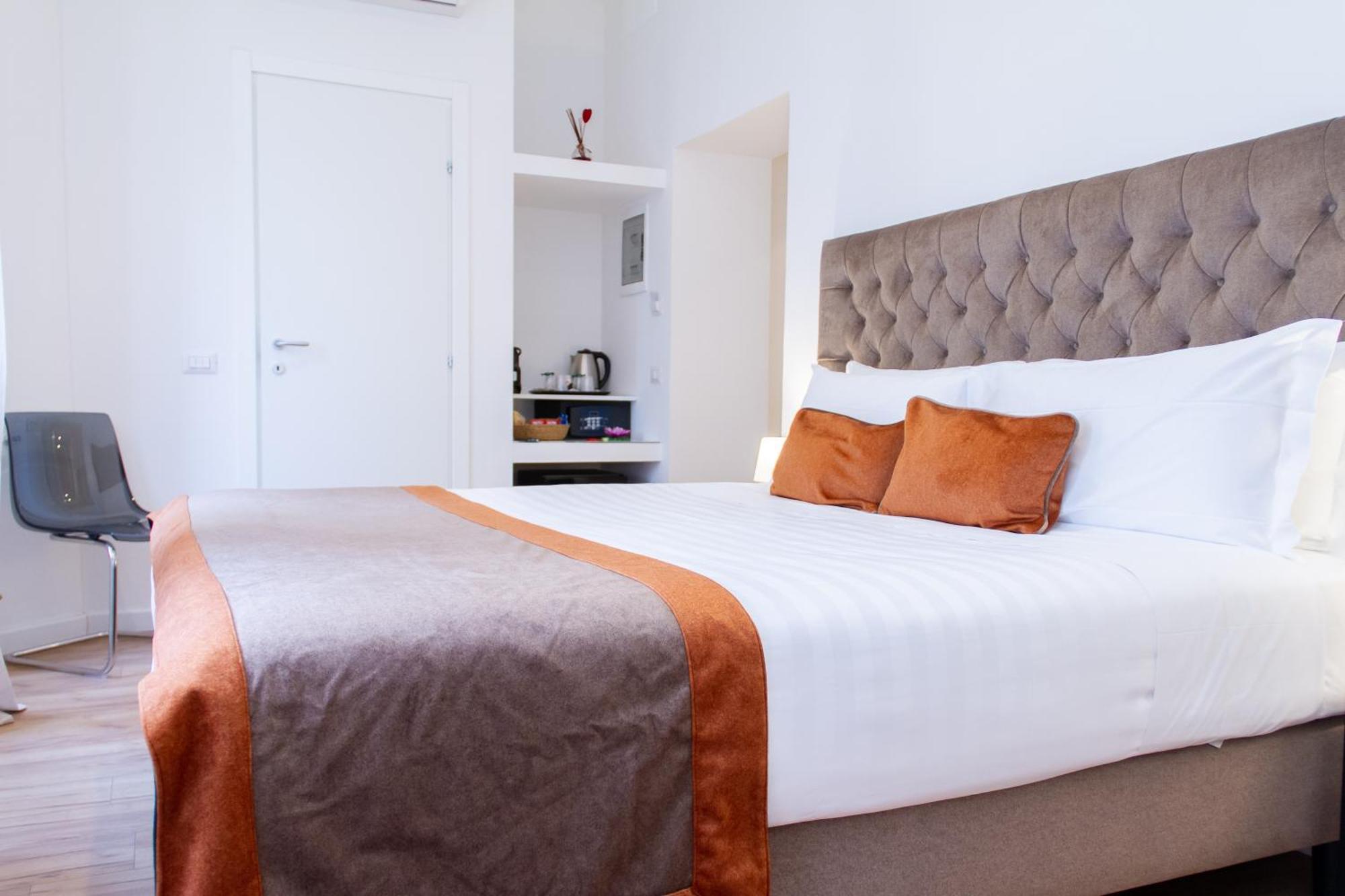 At St. Peter Rooms&apartment * Rome