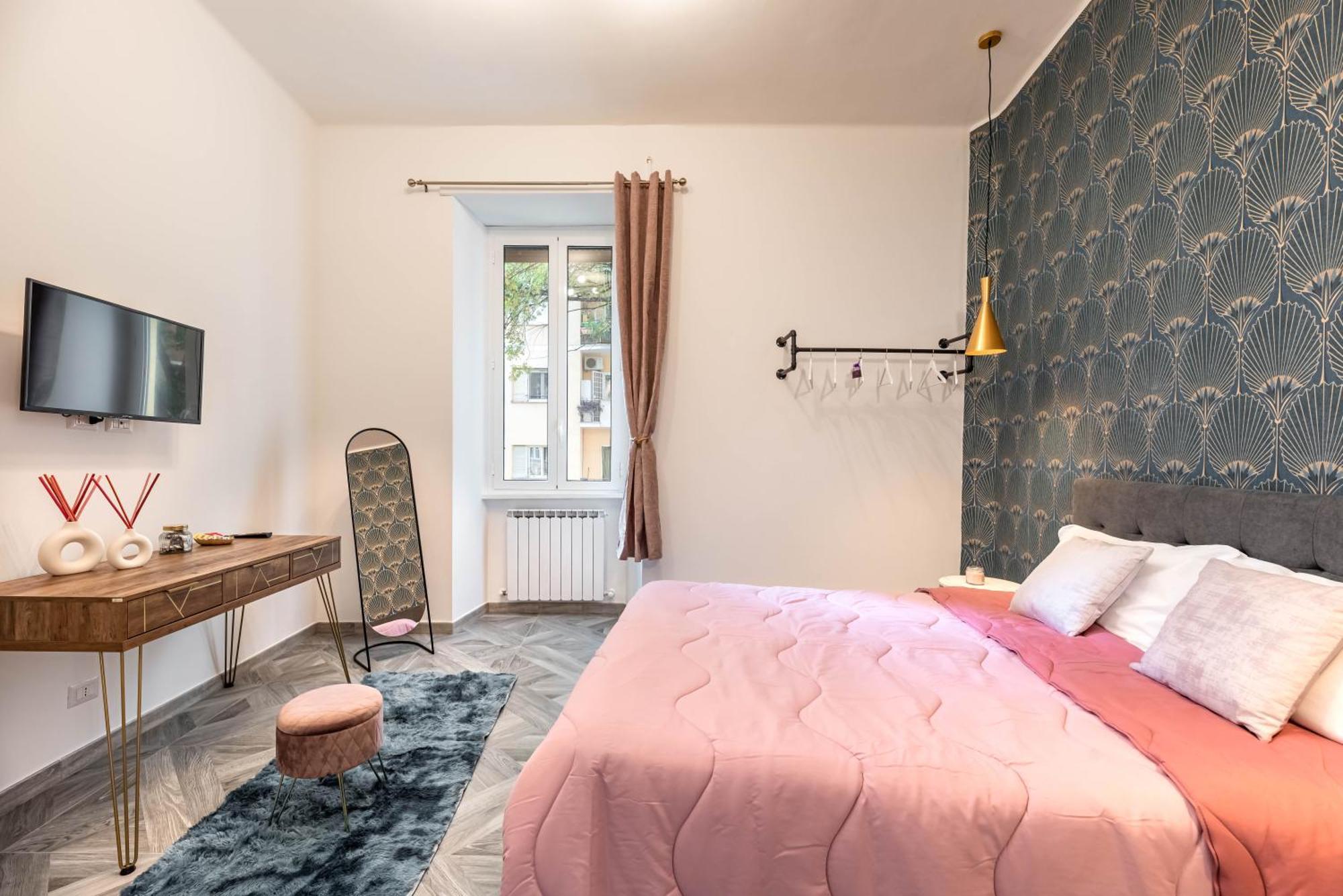 Charming In The Centre Of Apartment *