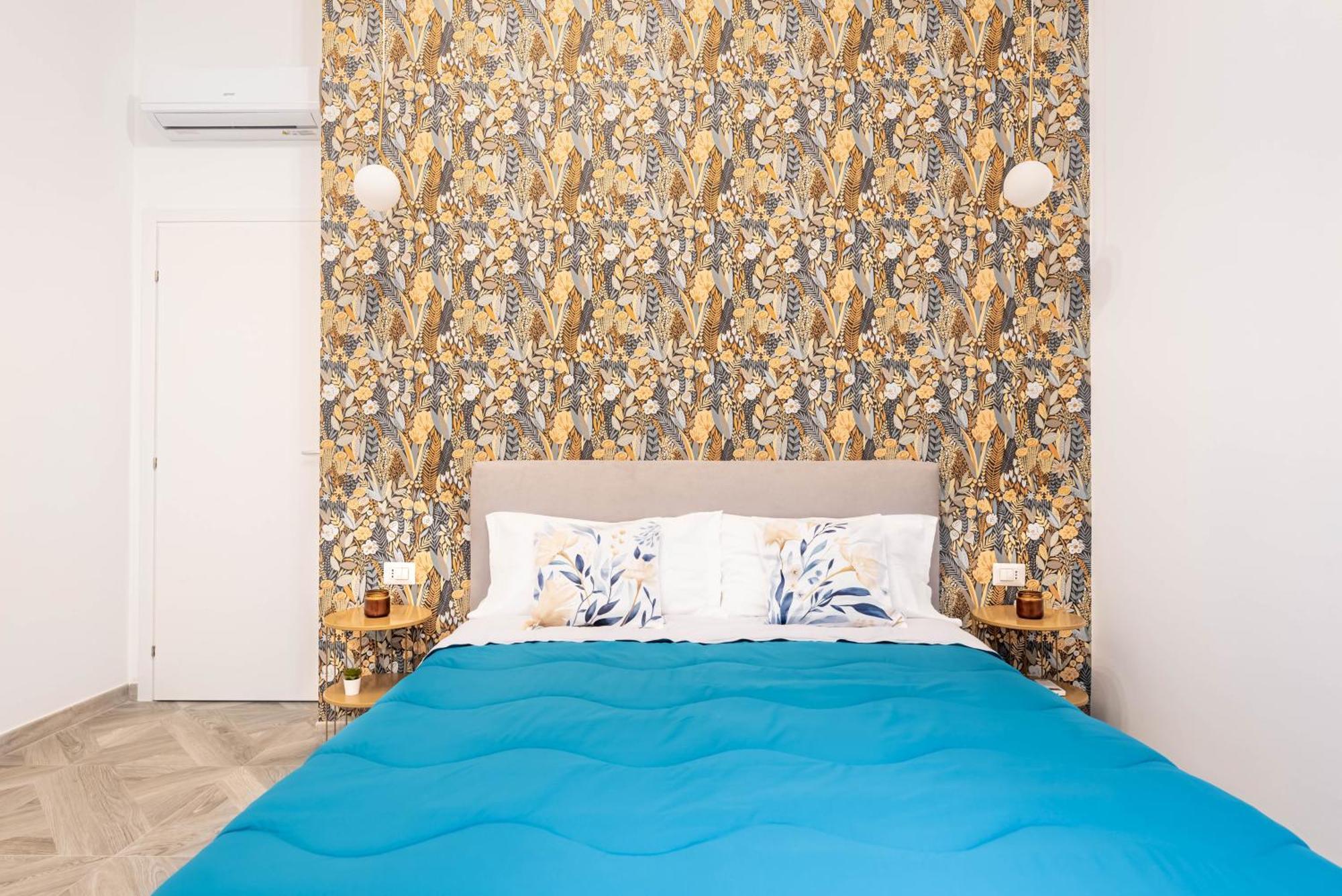 Charming In The Centre Of Apartment *