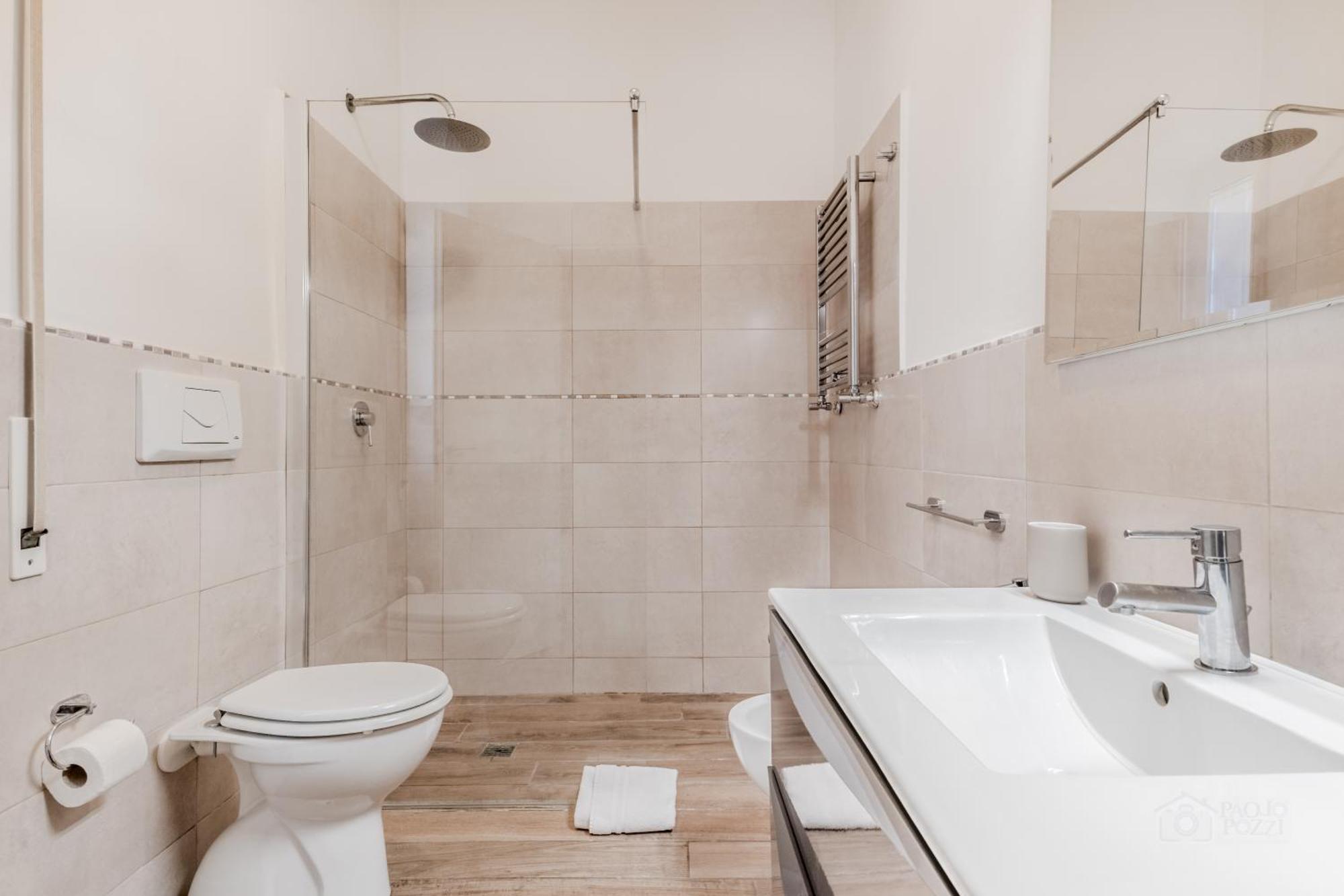 Apartment Metro Battistini Elegante