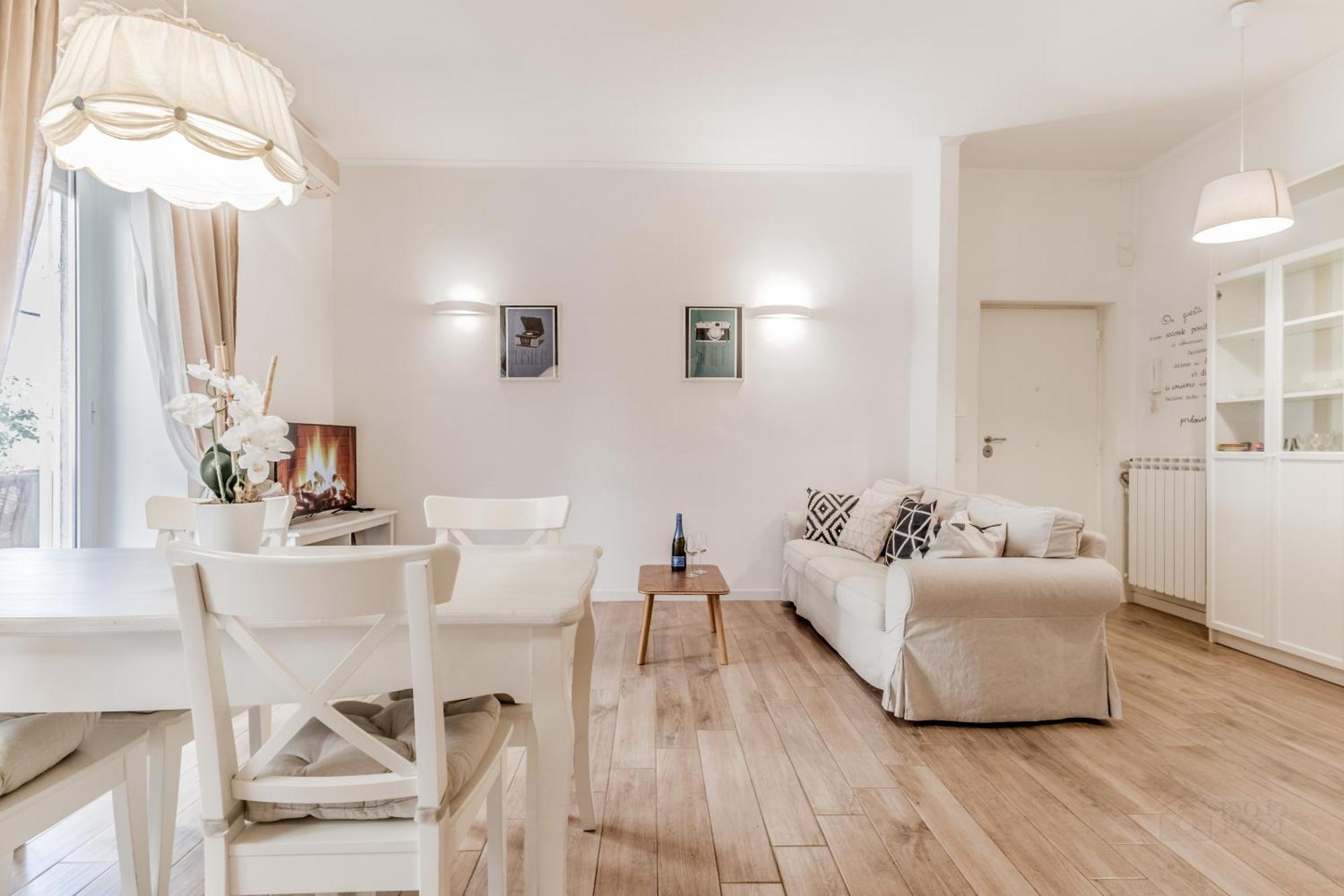Apartment Metro Battistini Elegante Rome