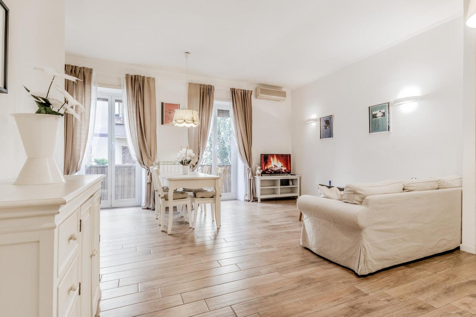 Apartment Metro Battistini Elegante Rome