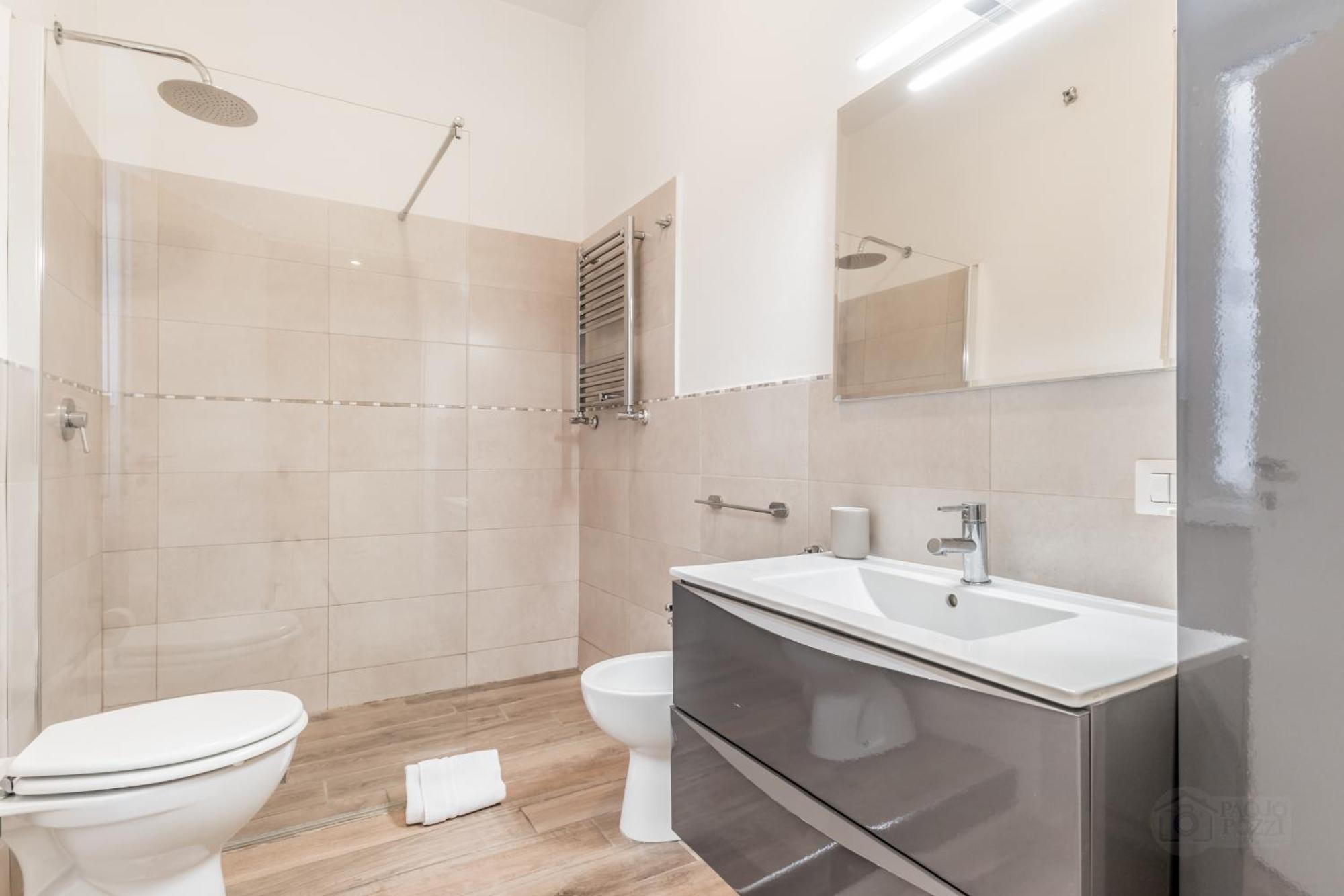 Metro Battistini Elegante Apartment *