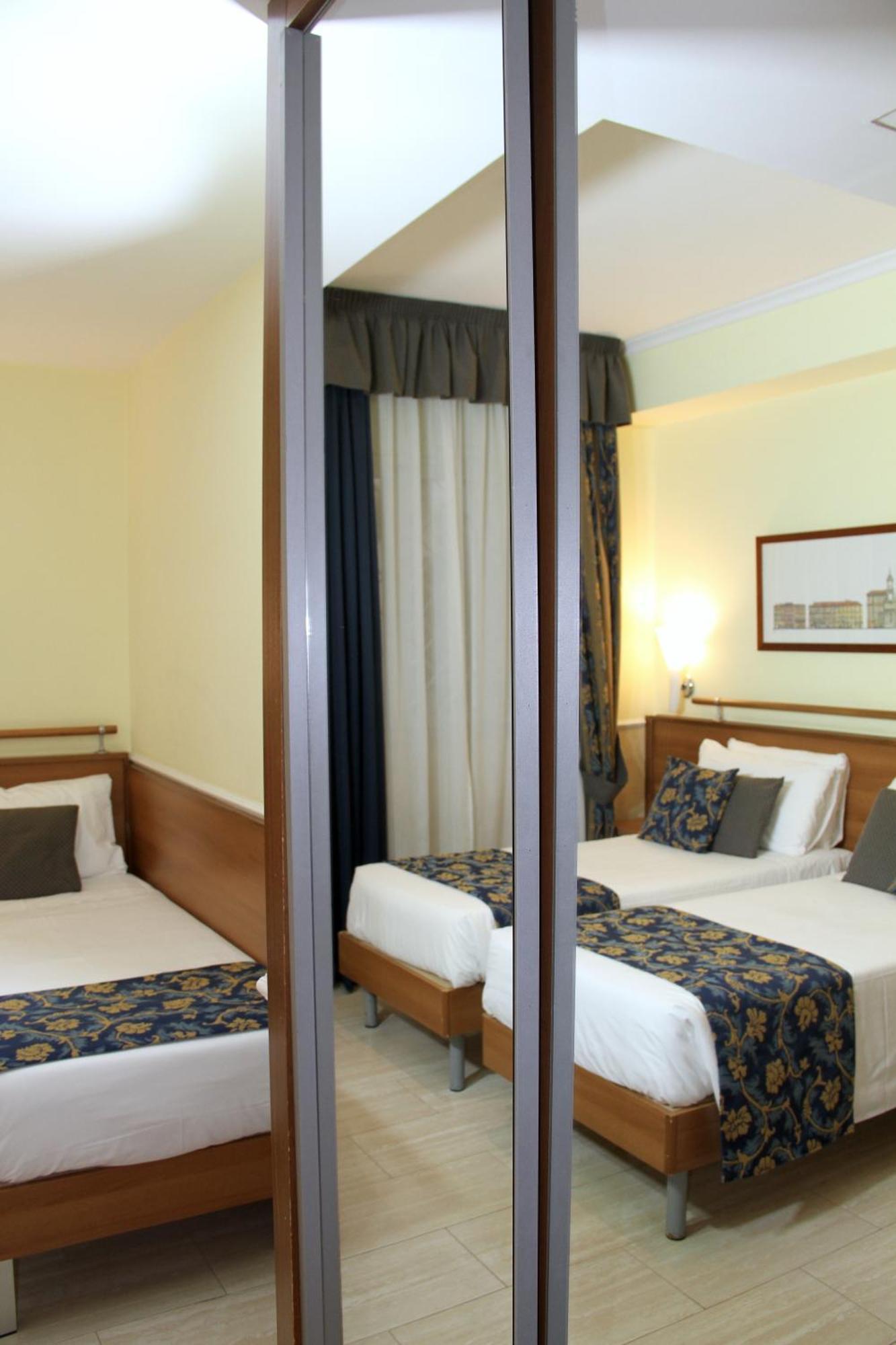 Windrose Hotel