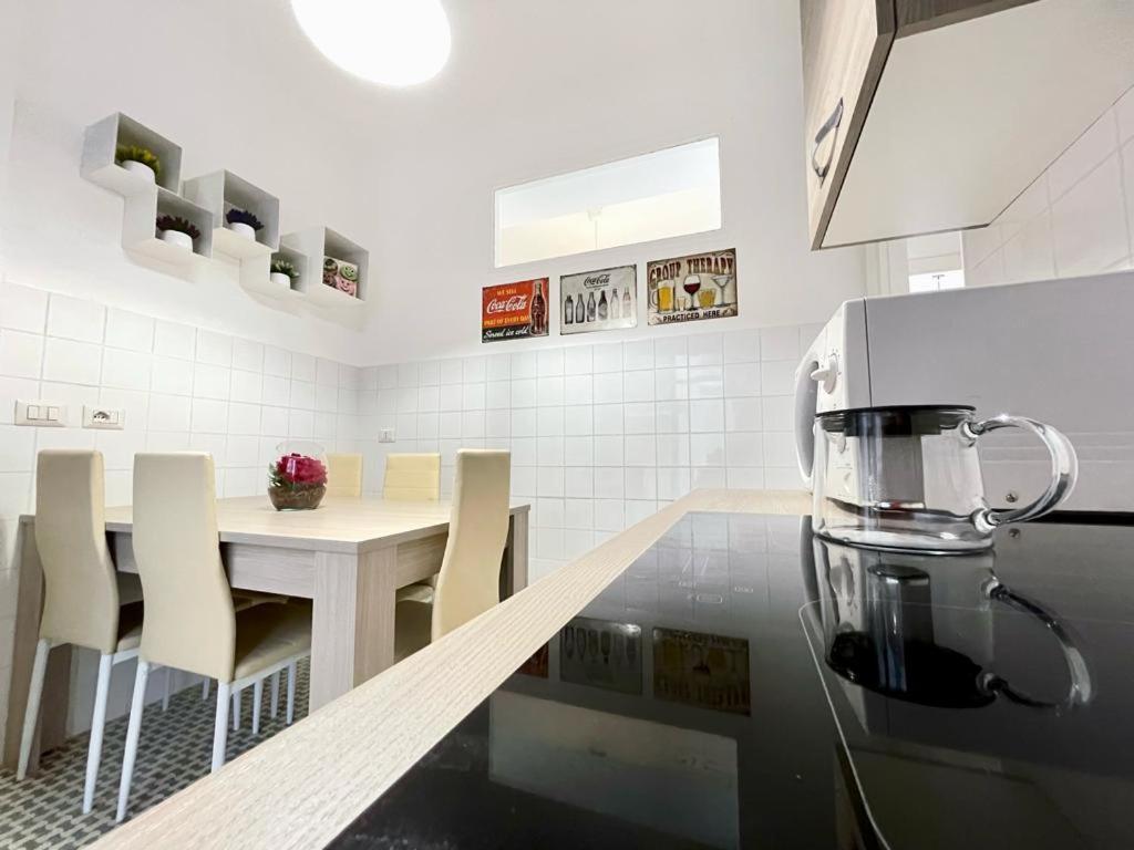 Apartment Forty1 Near Metro Cipro
