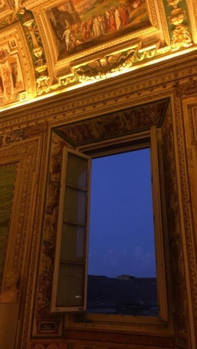 Pop Corn Vatican Rome