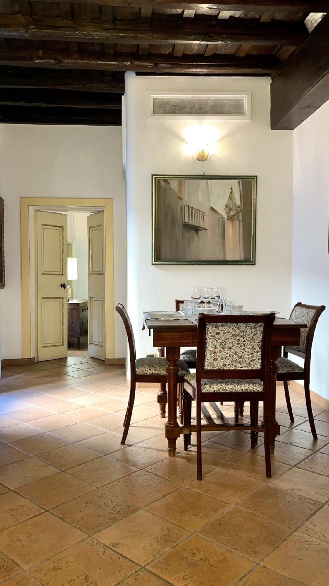 Trevi Fountain Apartment *