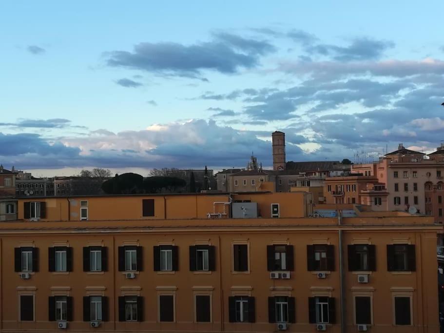 Aura - Grazioso Vicino Metro A E C Appartement