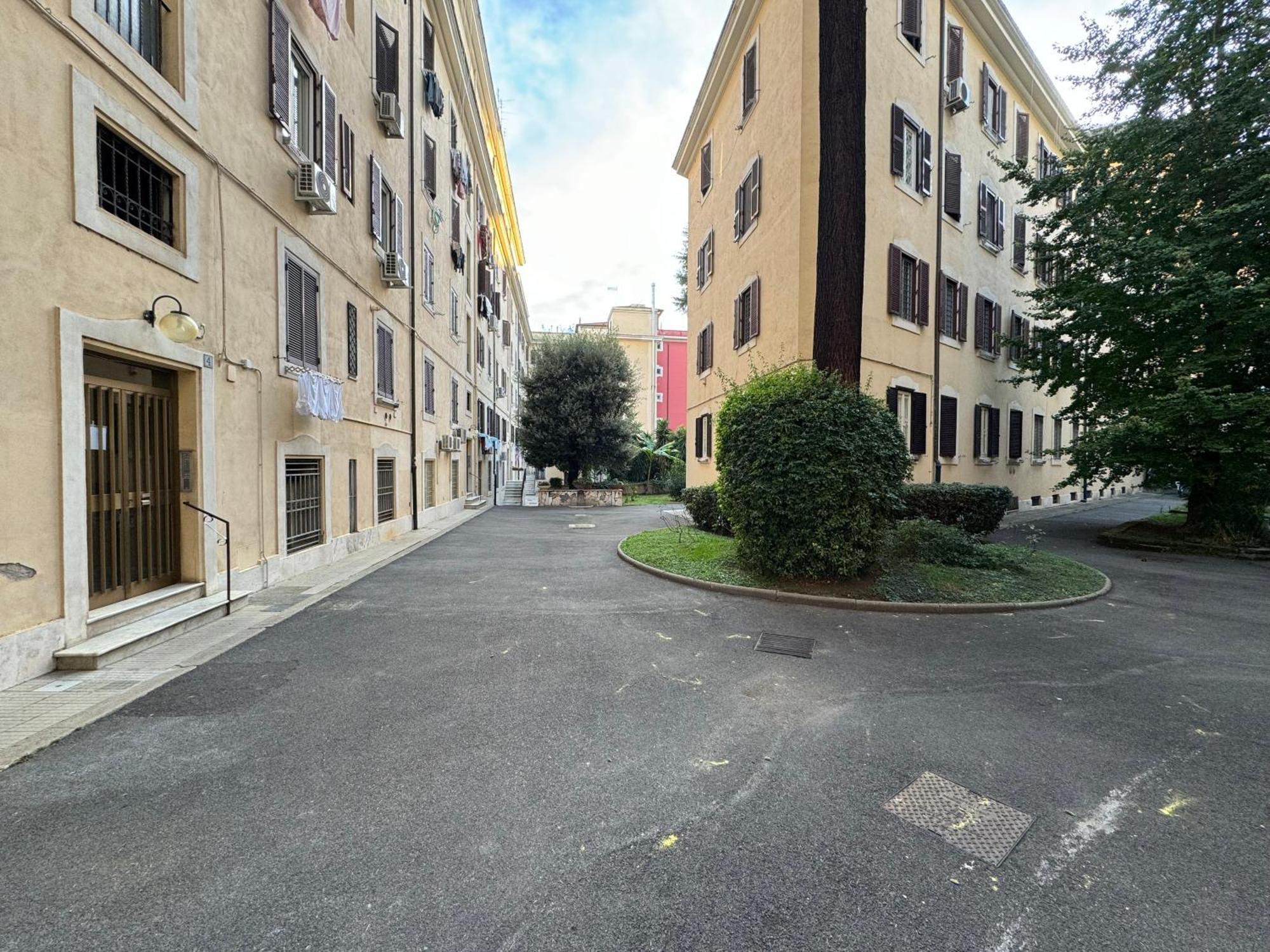 Destination San Giovanni Homey Flat - 3 Bdrs - Metro A * Rome