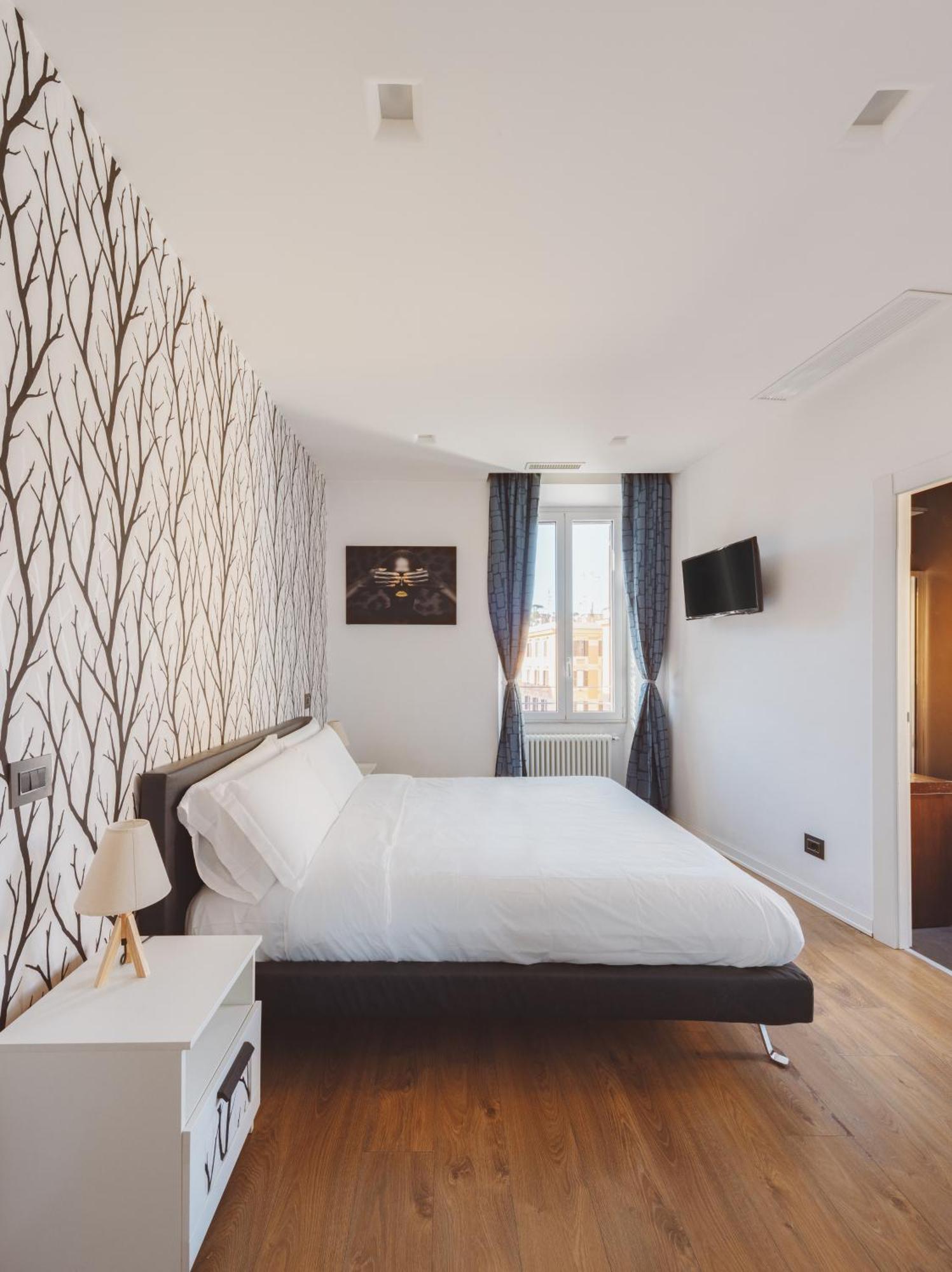 Guest house The Place Giuliana Rome
