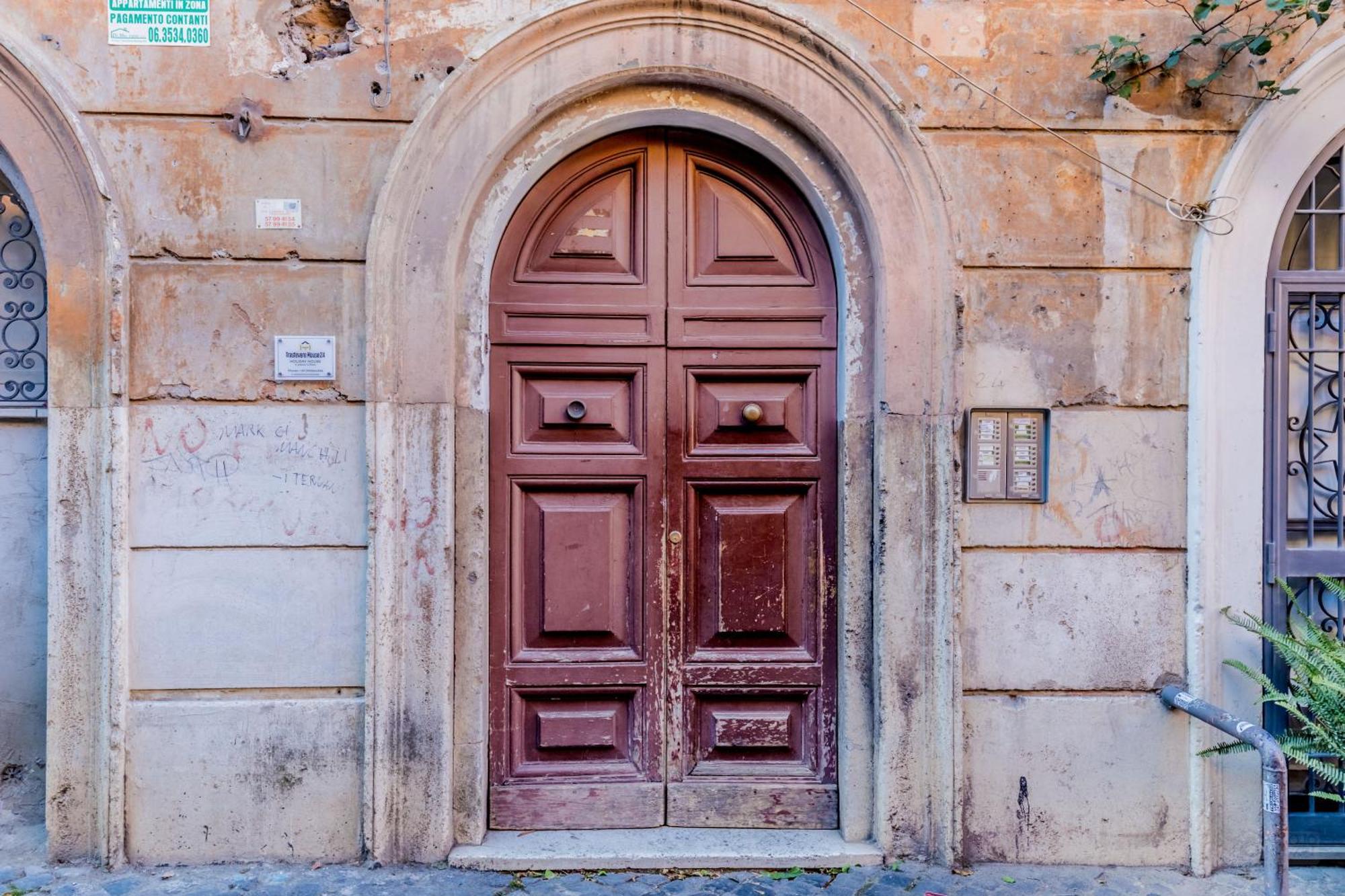 Trastevere House 24 * Rome
