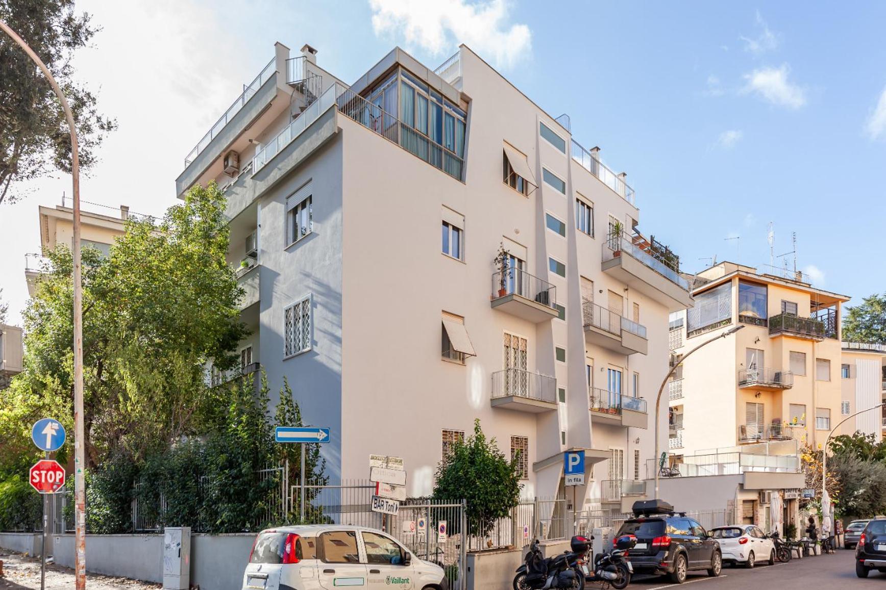 Apartment Casa Giancarlo By Rentbeat Rome
