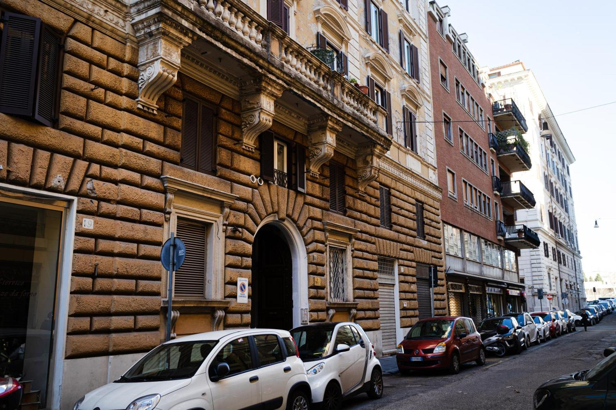 Residenza Lungotevere Dei Mellini * Rome