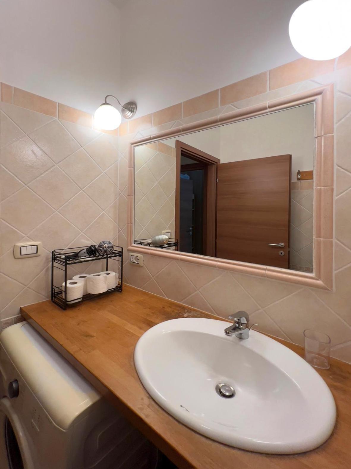 Spacious Near St Peter's Church Apartment Rome