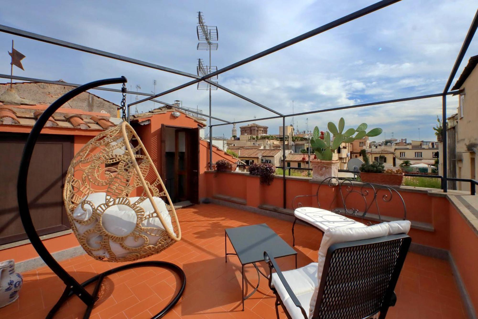 Apartment Treasurerome Spanish Steps Penthouse
