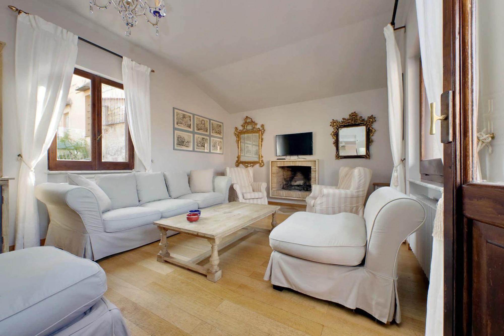 Apartment Treasurerome Spanish Steps Penthouse Rome