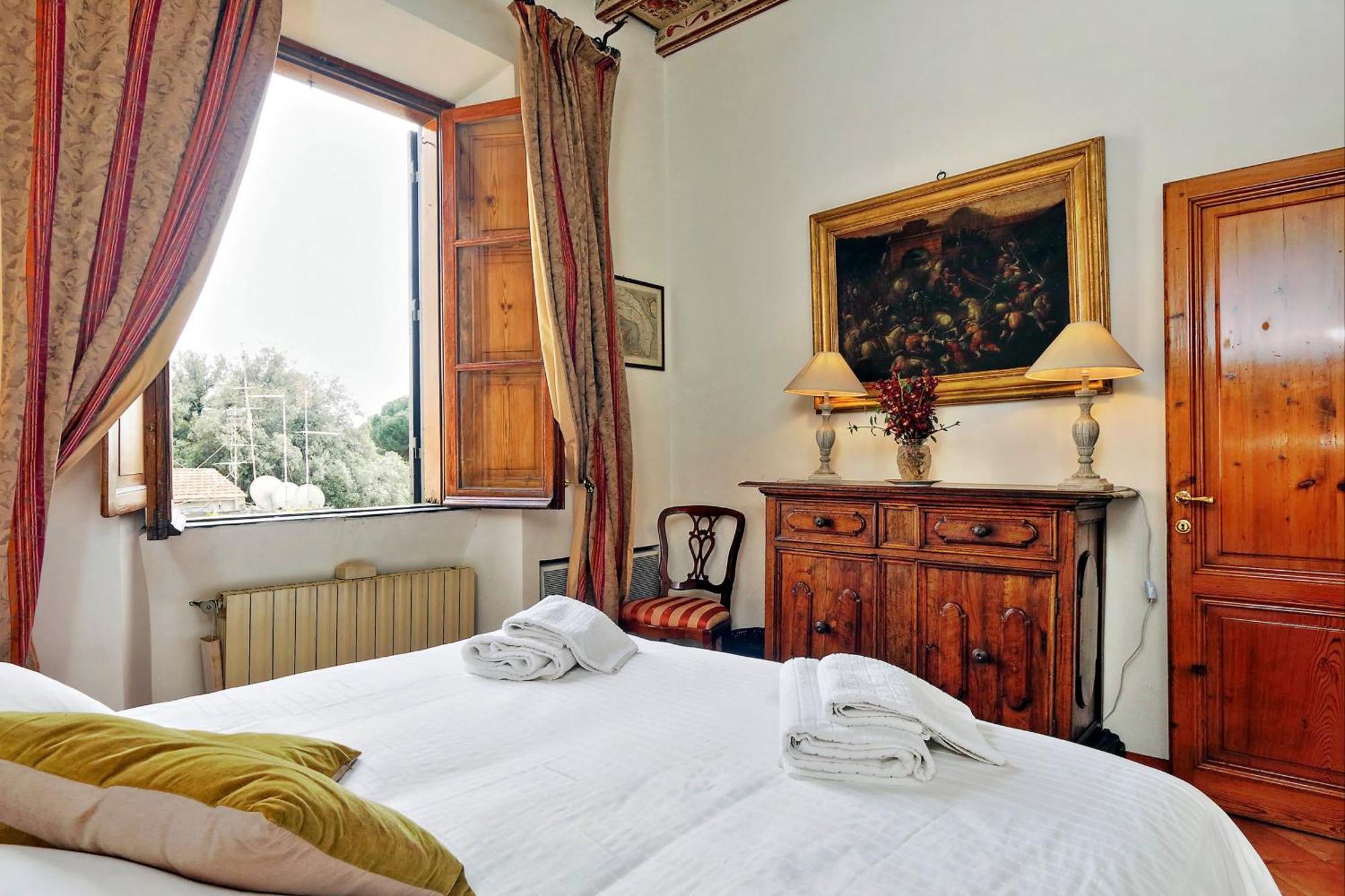 Treasurerome Daphne Terrace * Rome