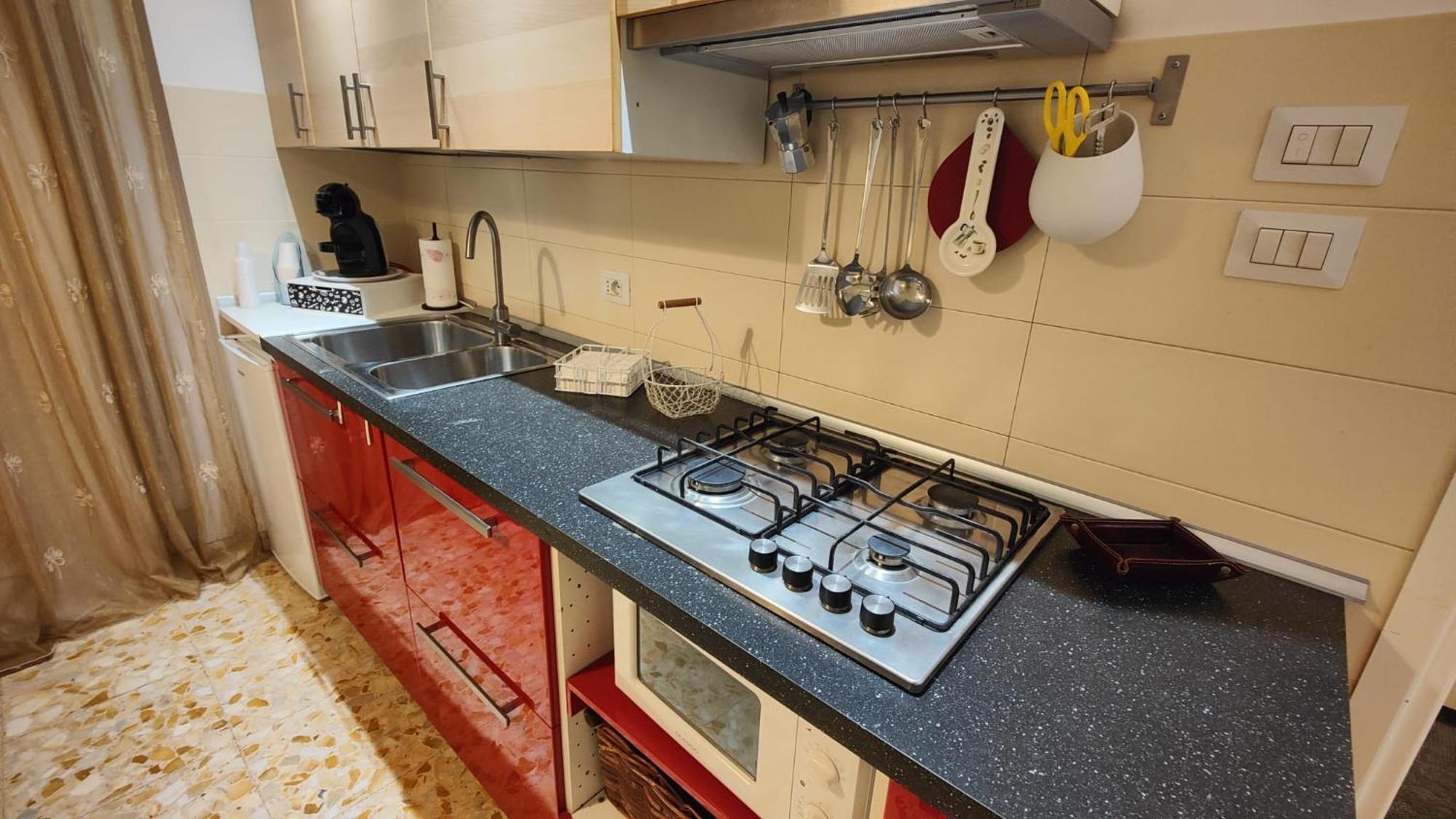 Sergio Tourist Rental Close Tiburtina Station Guest house