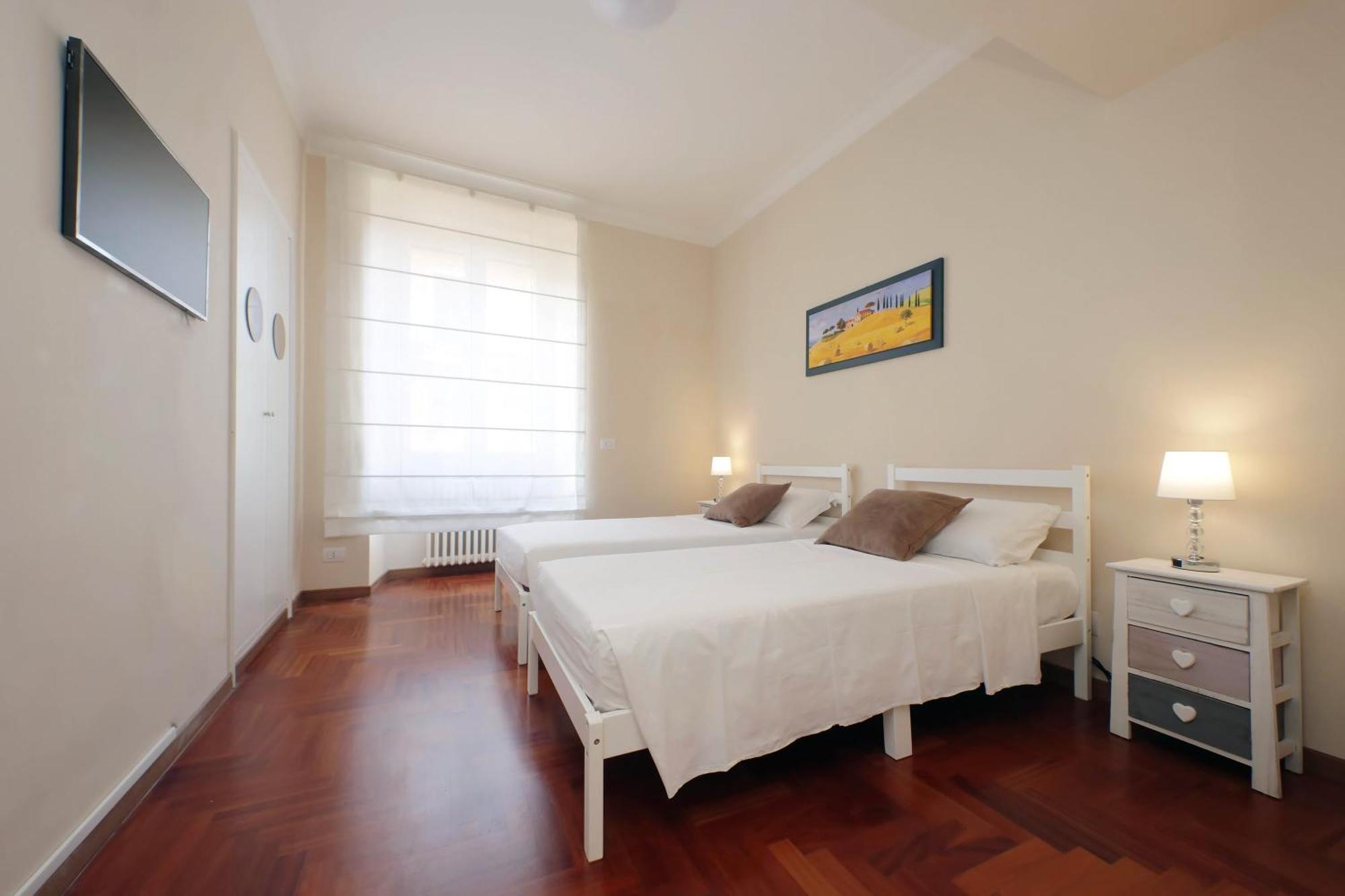 Elegant And Spacious Apartment, Vespasiano 9 Apartamento *