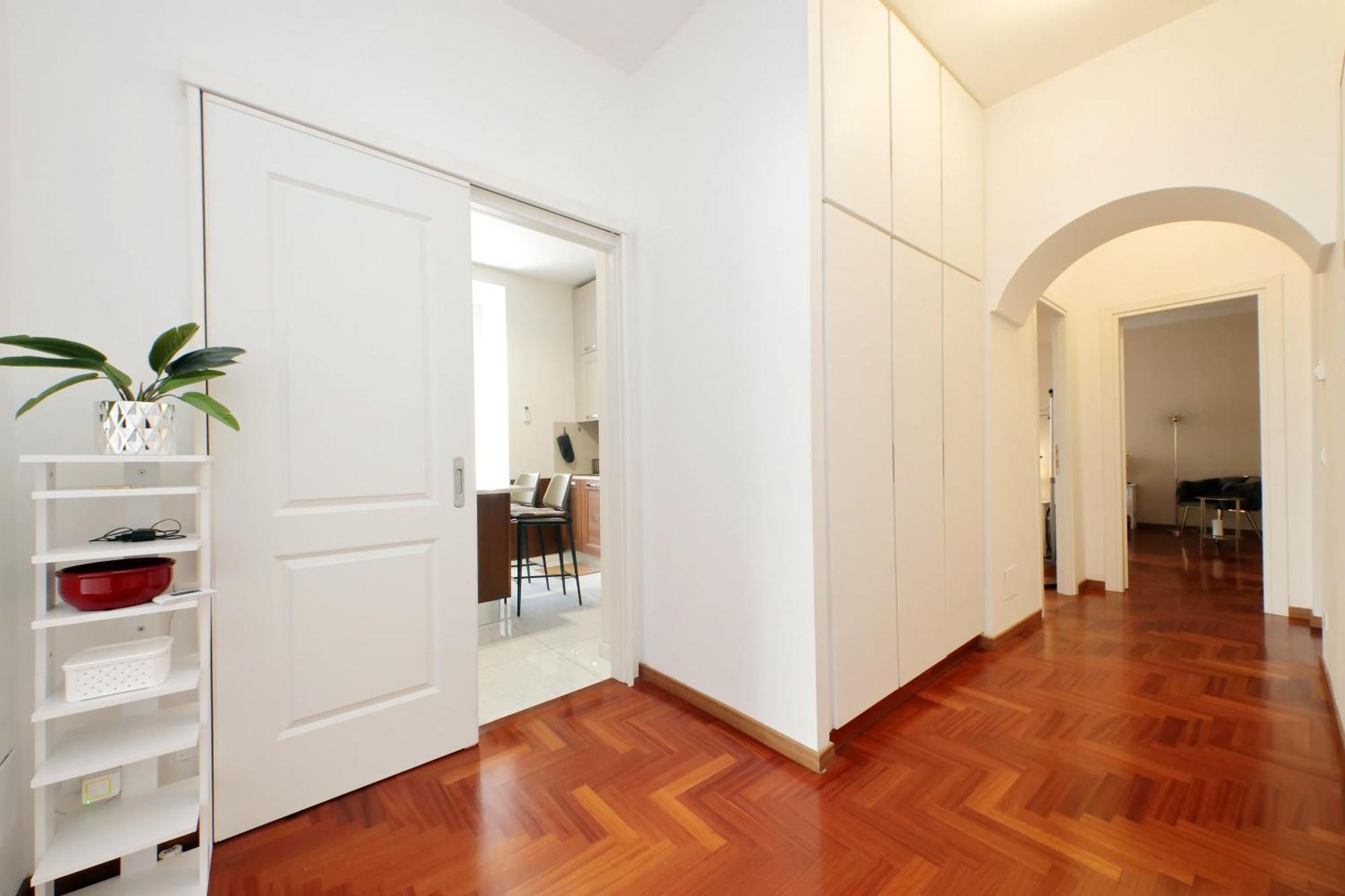 Elegant And Spacious Apartment, Vespasiano 9 Appartement