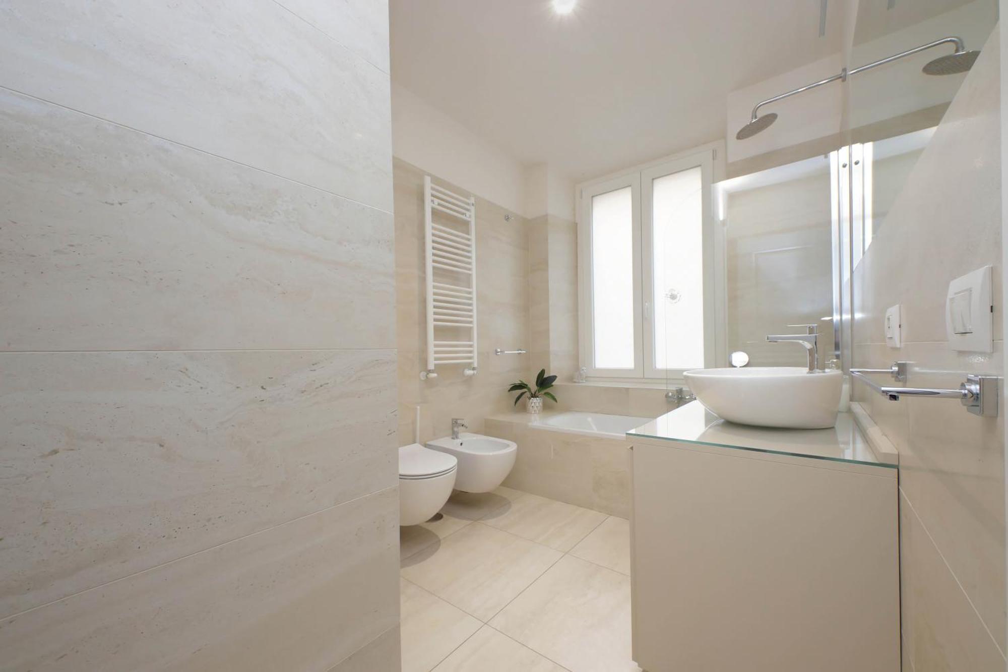 Elegant And Spacious Apartment, Vespasiano 9