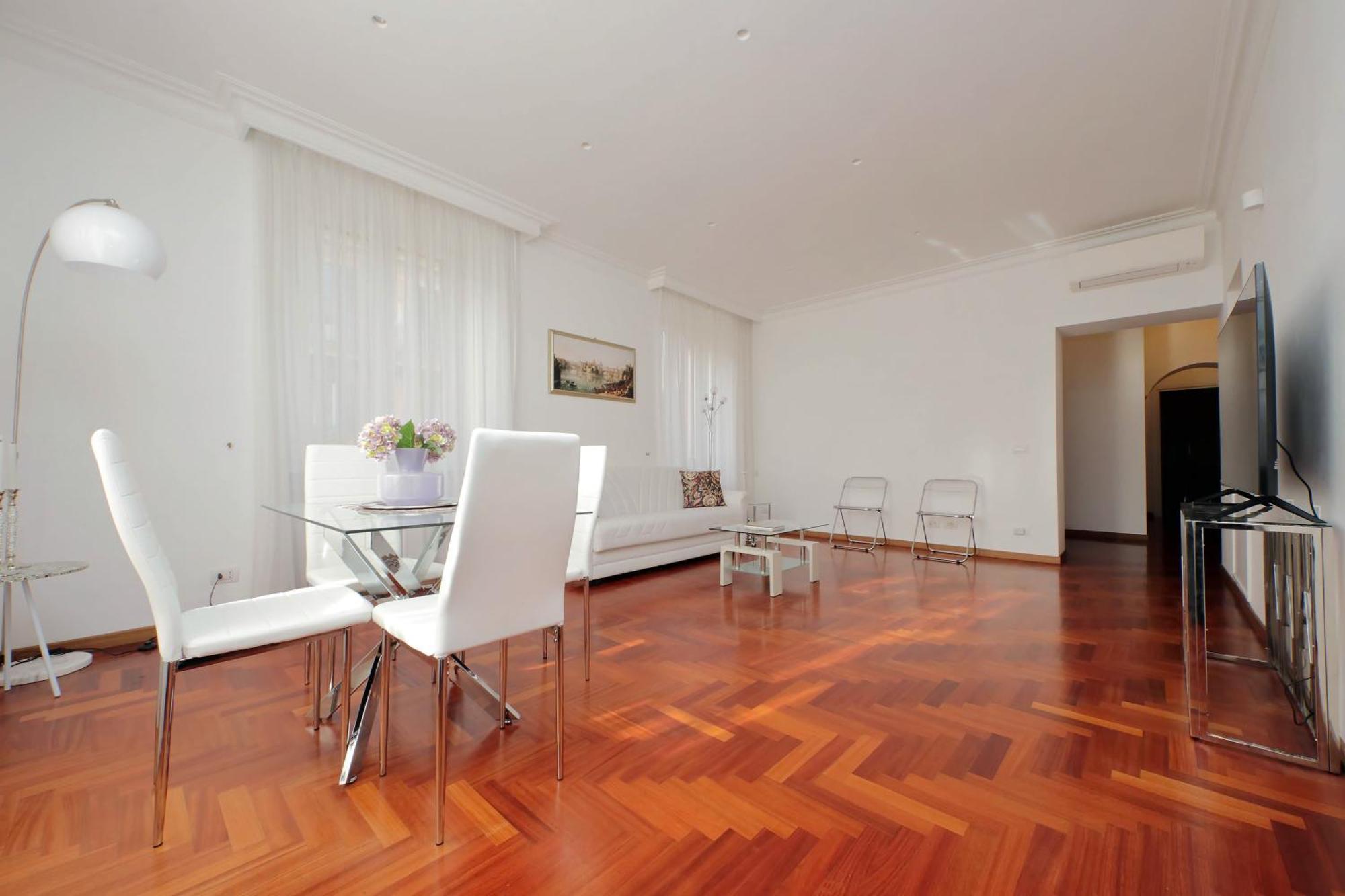 Elegant And Spacious Apartment, Vespasiano 9 Apartamento *