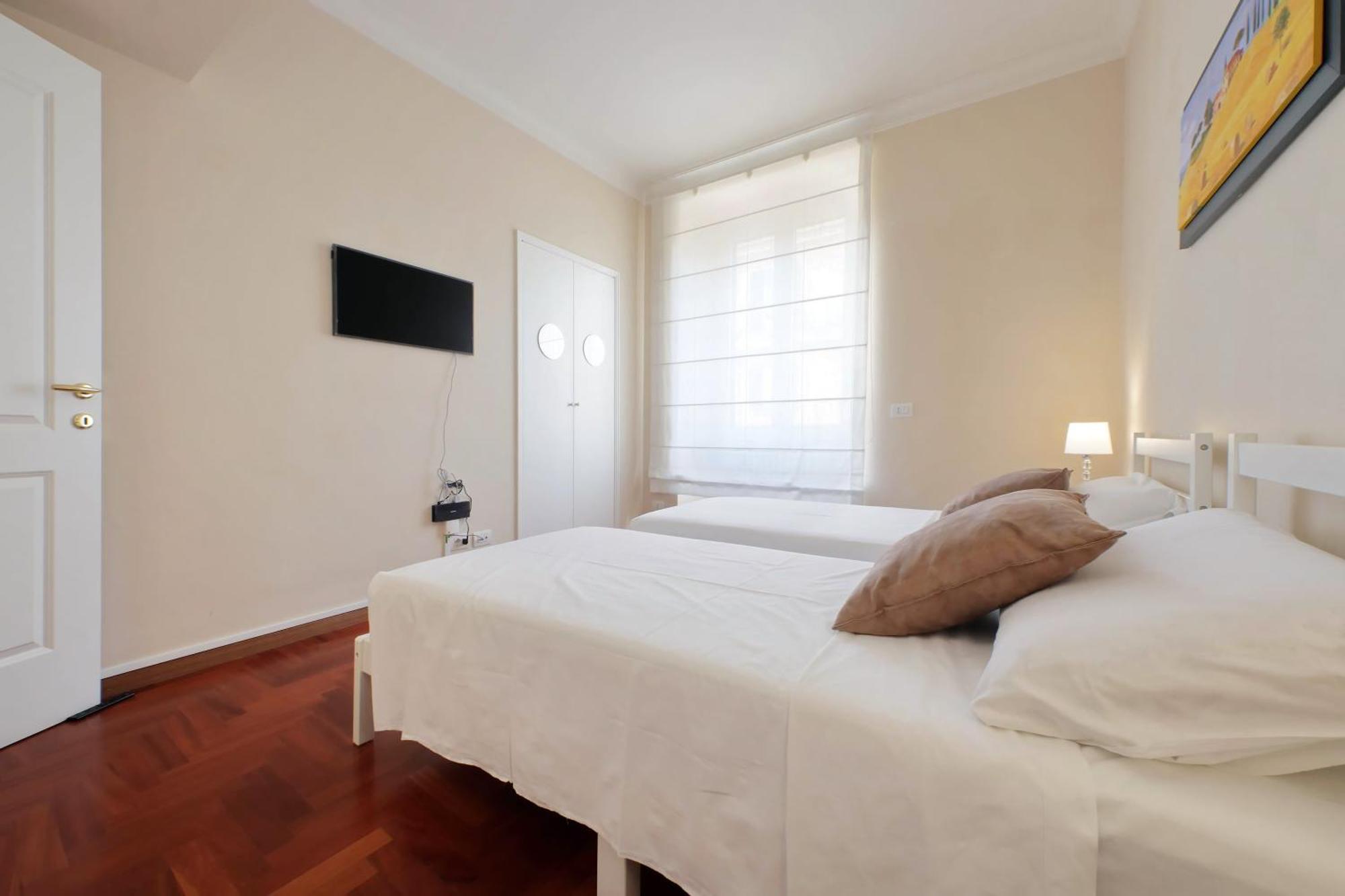 Appartement Elegant And Spacious Apartment, Vespasiano 9