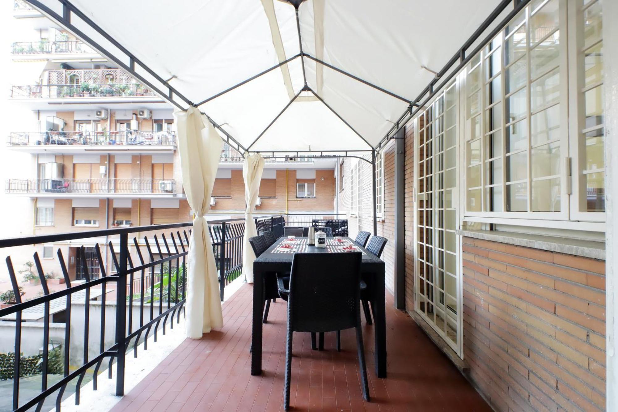 Lovely With Terrace Near The Vatican *
