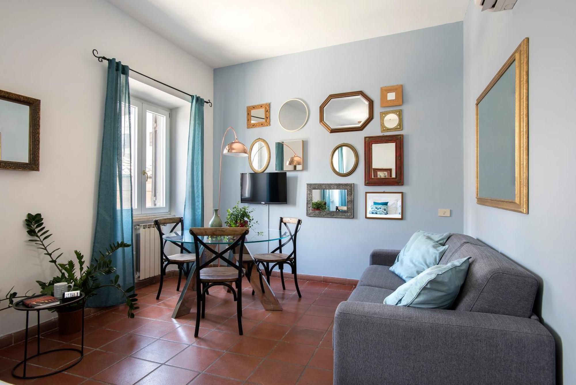 Specchi Loft Apartment