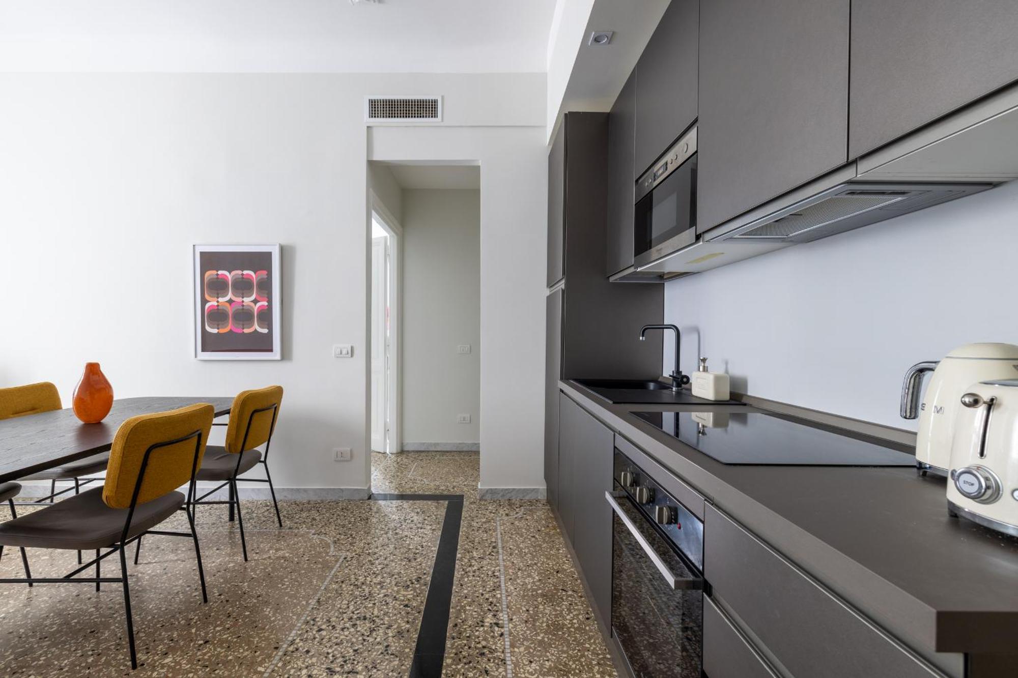 Design In Prati Apartment *