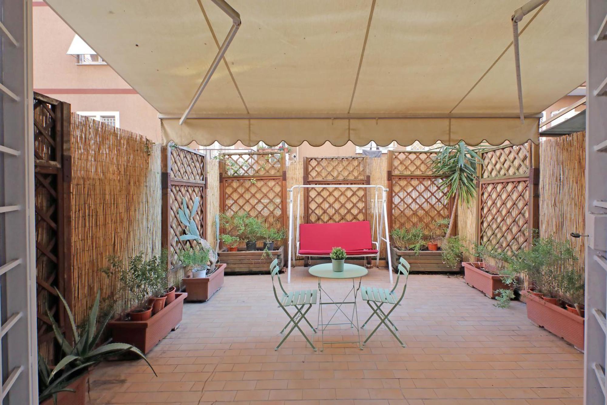 Vatican With Cute Terrace Apartment *