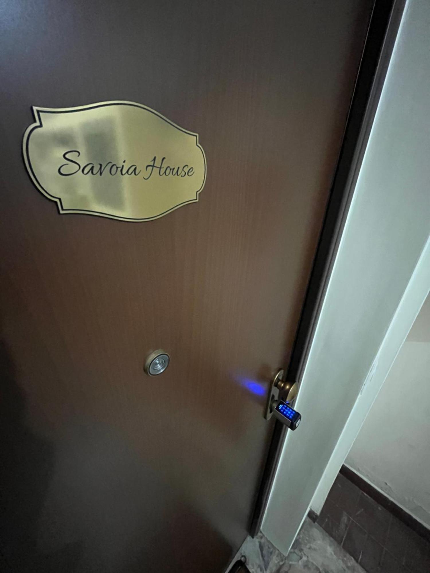 Savoia House, Modern Near Borghese Appartement Rome