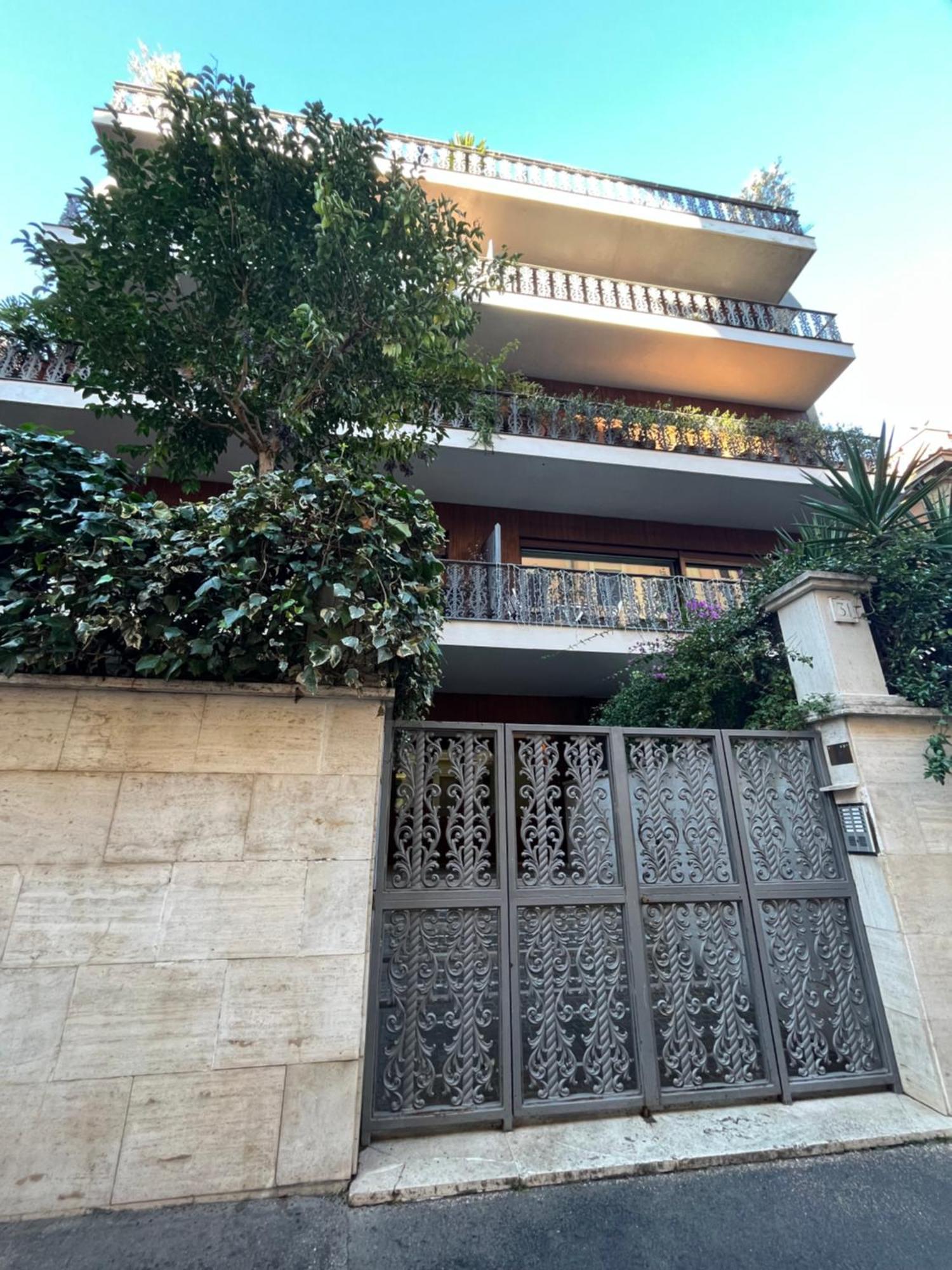 Savoia House, Modern Near Borghese Apartment