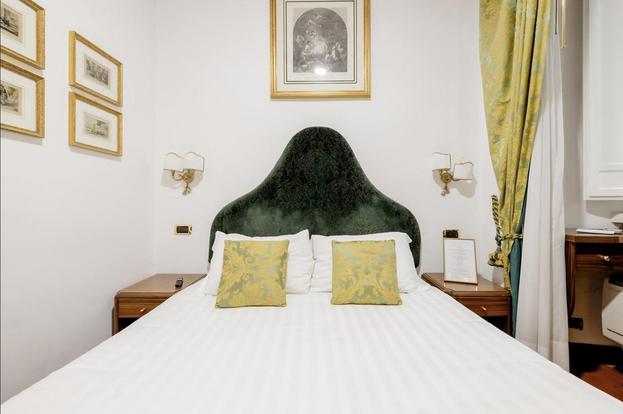 Bed & Breakfast Pantheon Antique