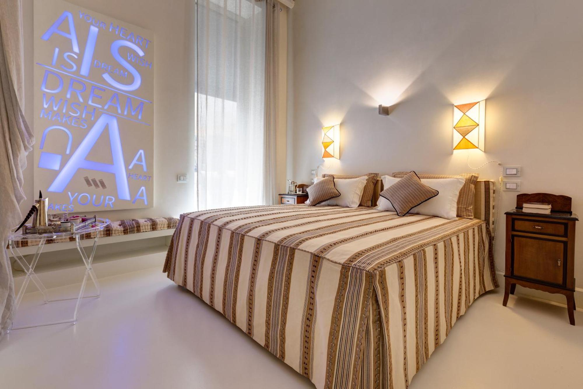 Domus Domitia Luxury Living *