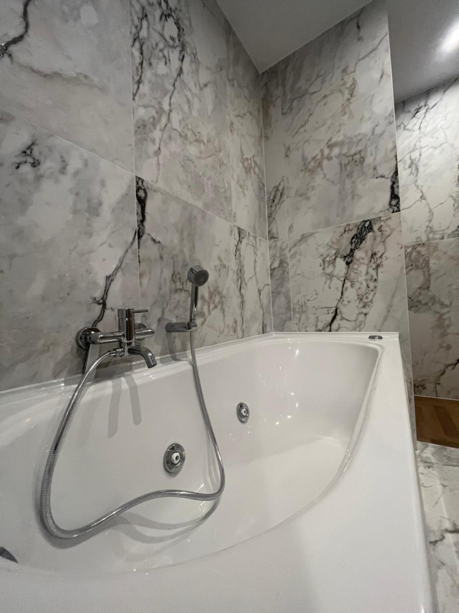 Apartment Savoia House, Modern Near Borghese Rome