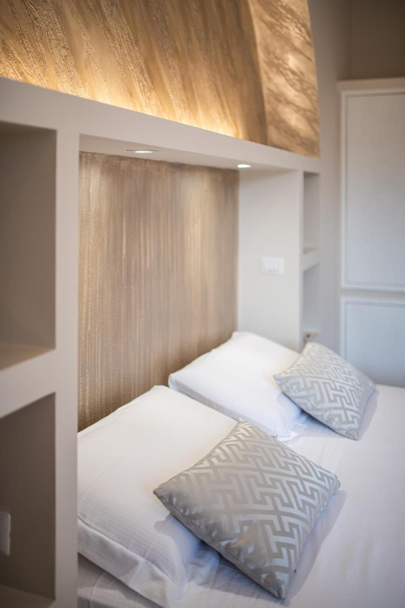 Floor Colosseo Guest house 3*