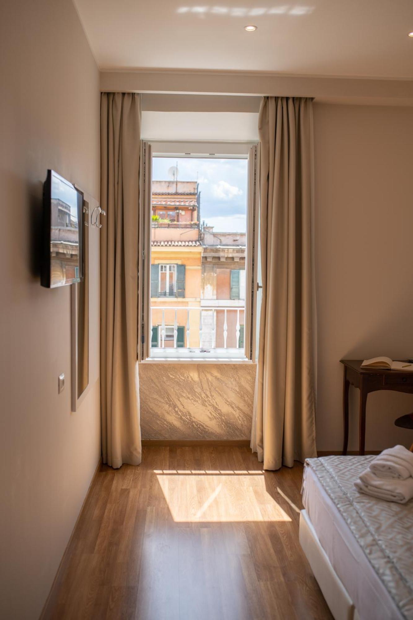 Guest house Floor Colosseo 3*