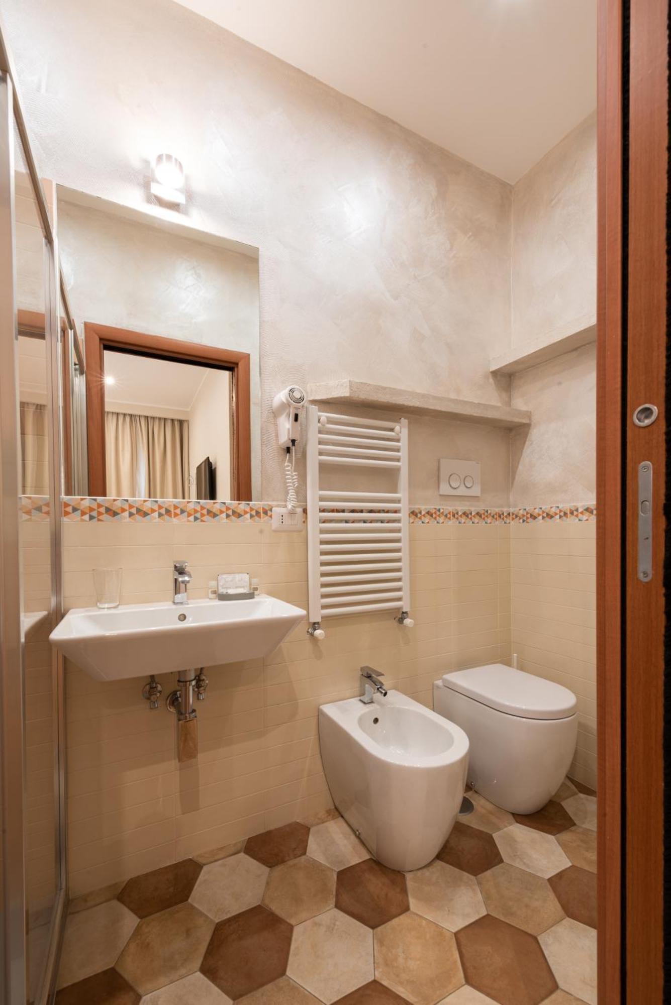 Floor Colosseo Guest house 3*