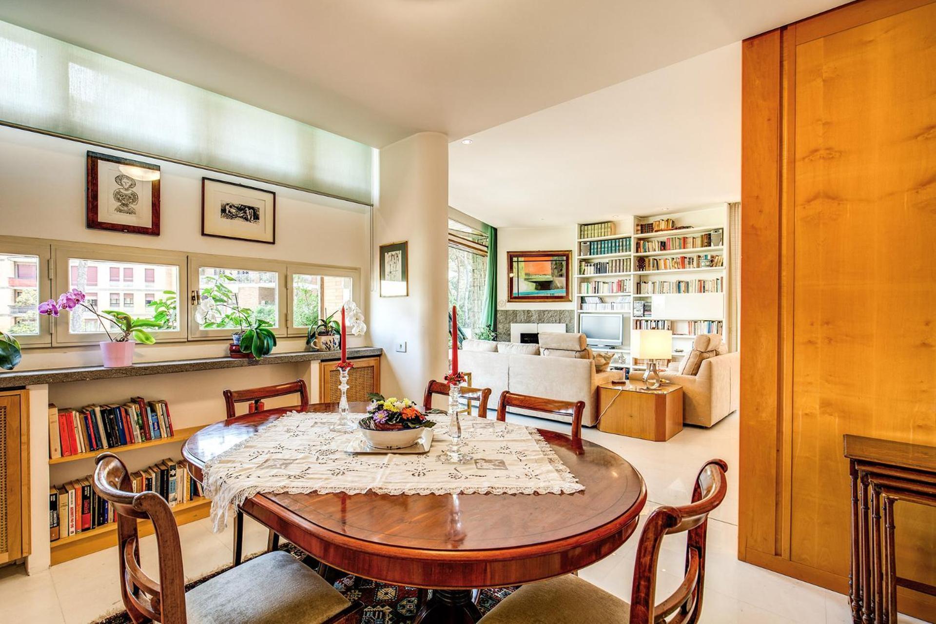 Terrazza Piccolomini: Elegant Stunning View Over Rome/st Peter's Dome Apartment Rome