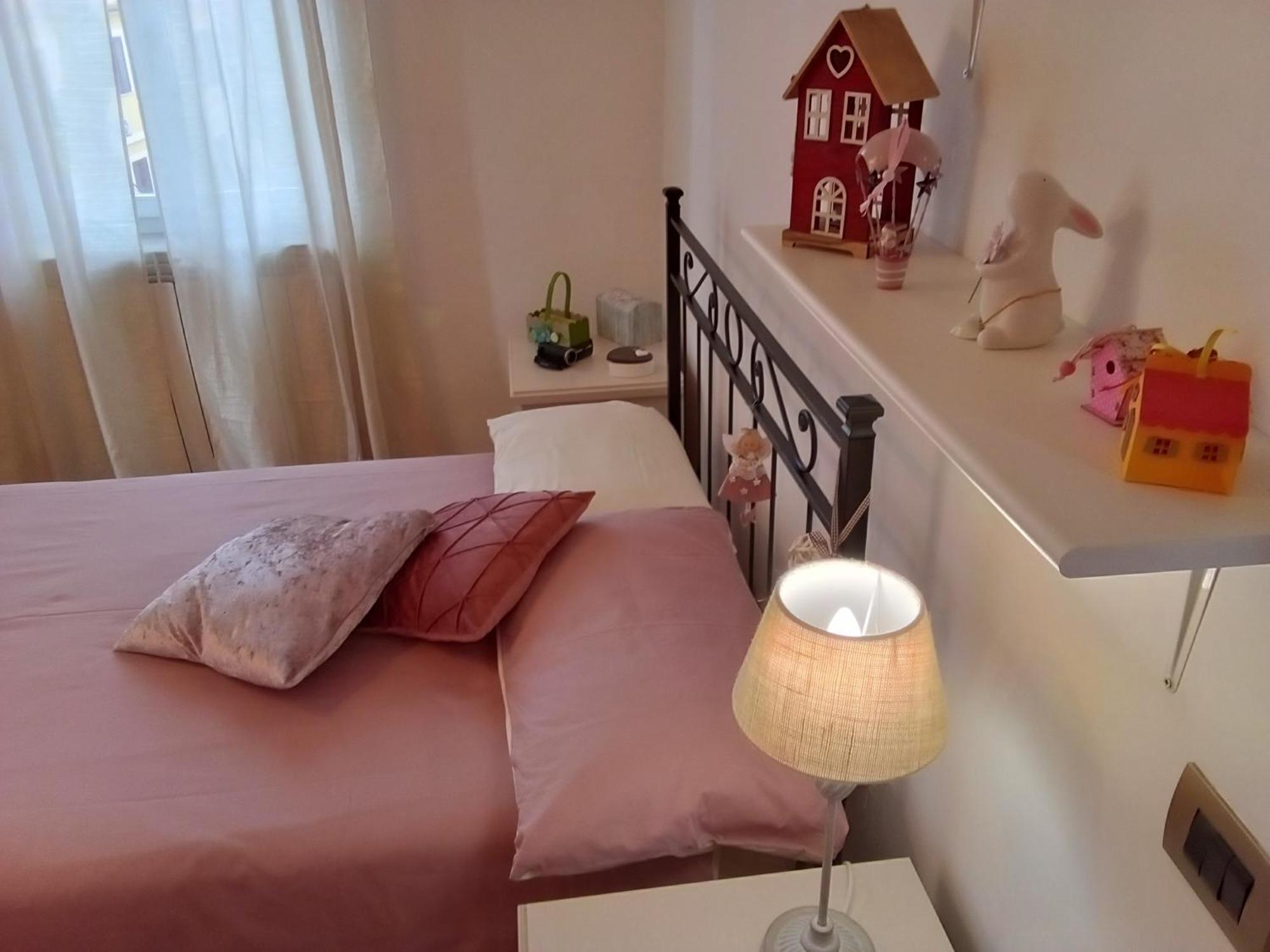 Italy's Enchanting Ambiance - A Snug In *