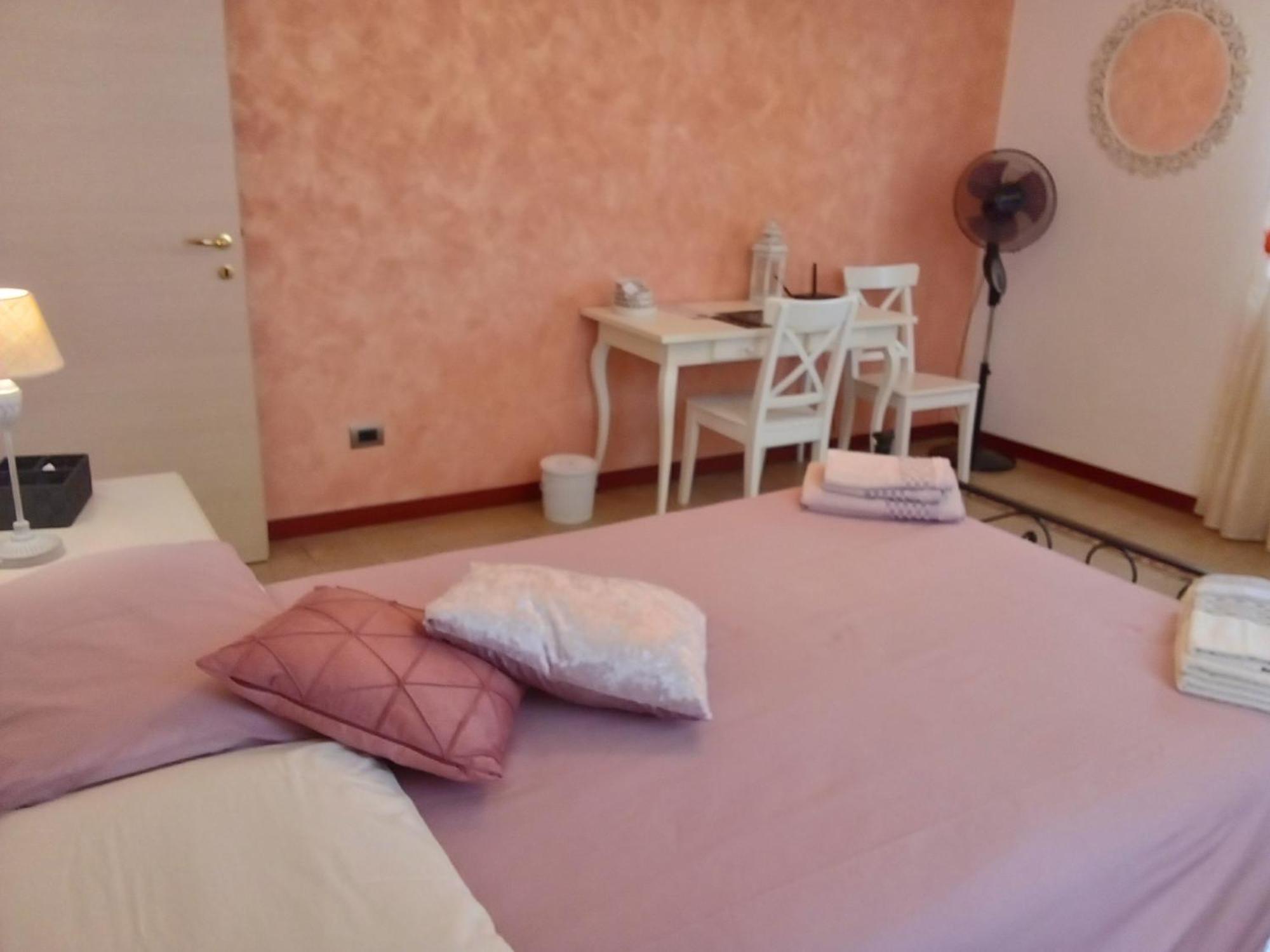 Italy's Enchanting Ambiance - A Snug In * Rome