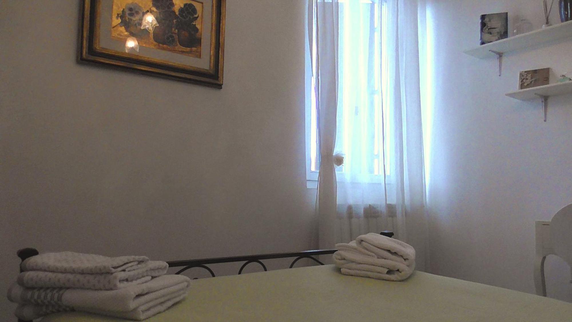 Italy's Enchanting Ambiance - A Snug In * Rome